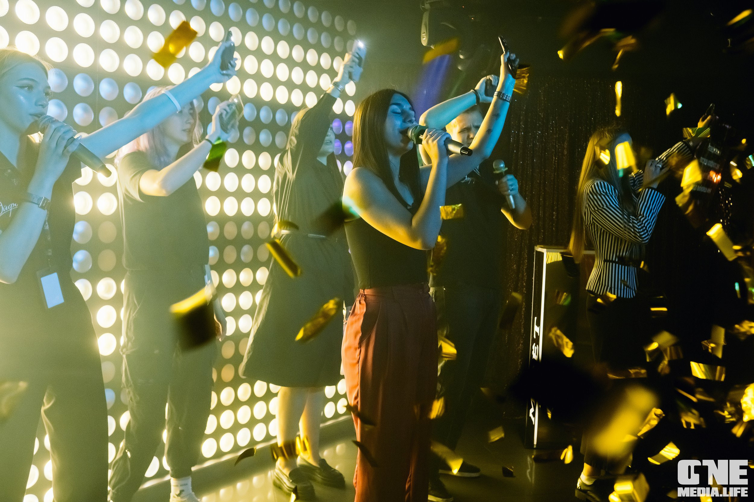 Фоторепортаж из караоке-клуба Эйфория. One Media Life: фоторепортажи, фотоотчеты с мероприятий и заведений