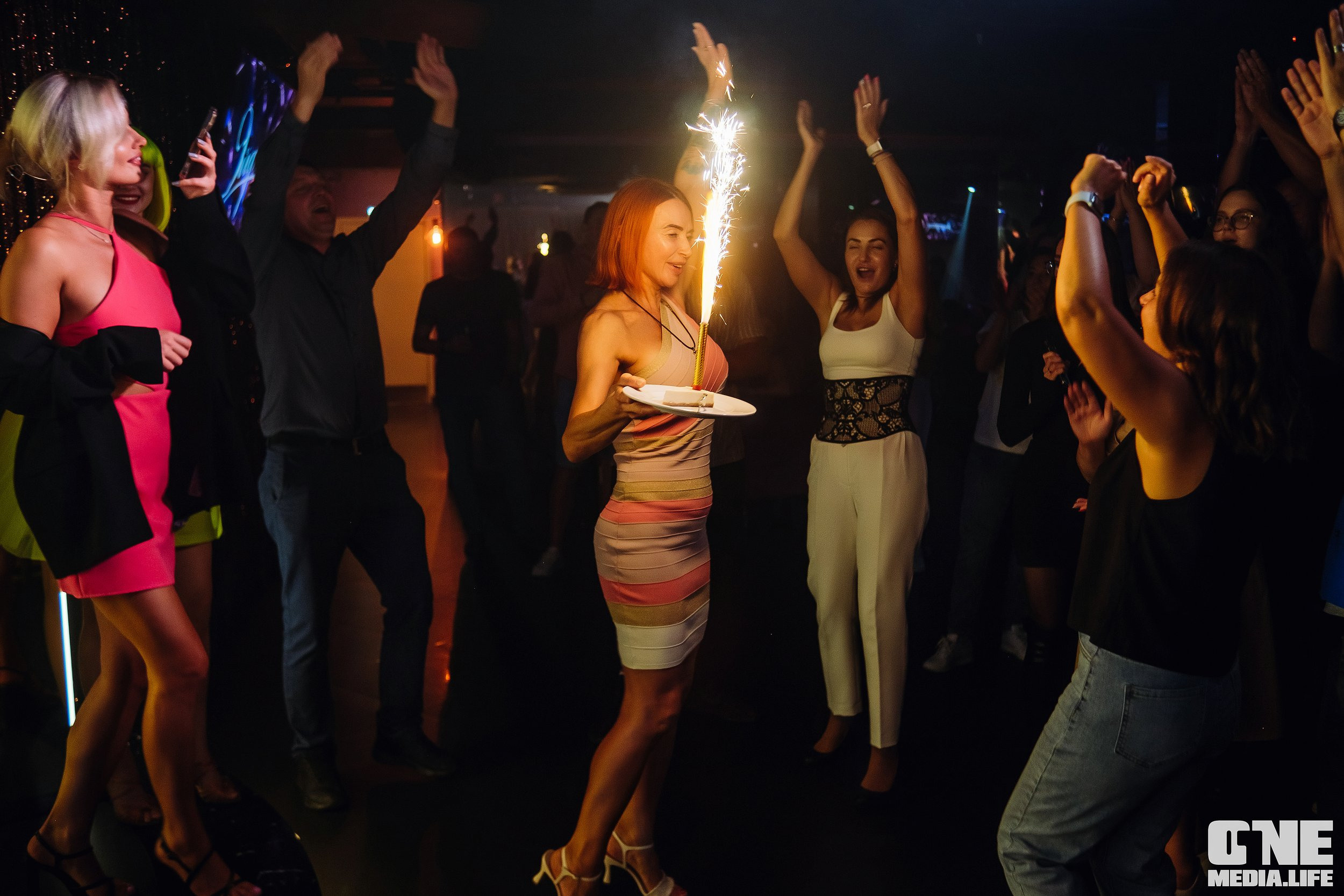 Фоторепортаж из караоке-клуба Эйфория. One Media Life: фоторепортажи, фотоотчеты с мероприятий и заведений