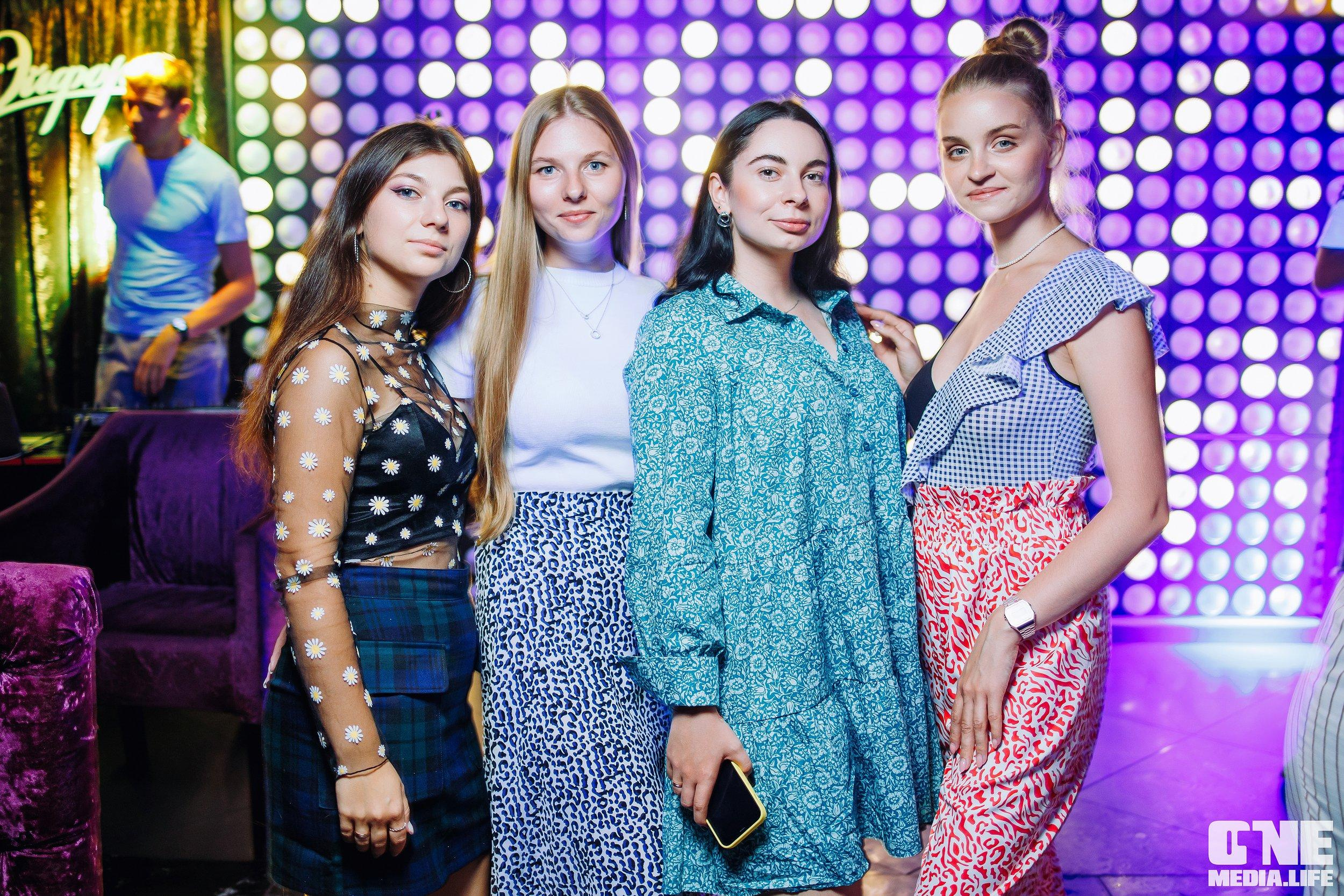 Репортаж из караоке-клуба Эйфория. One Media Life: фоторепортажи, фотоотчеты с мероприятий и заведений