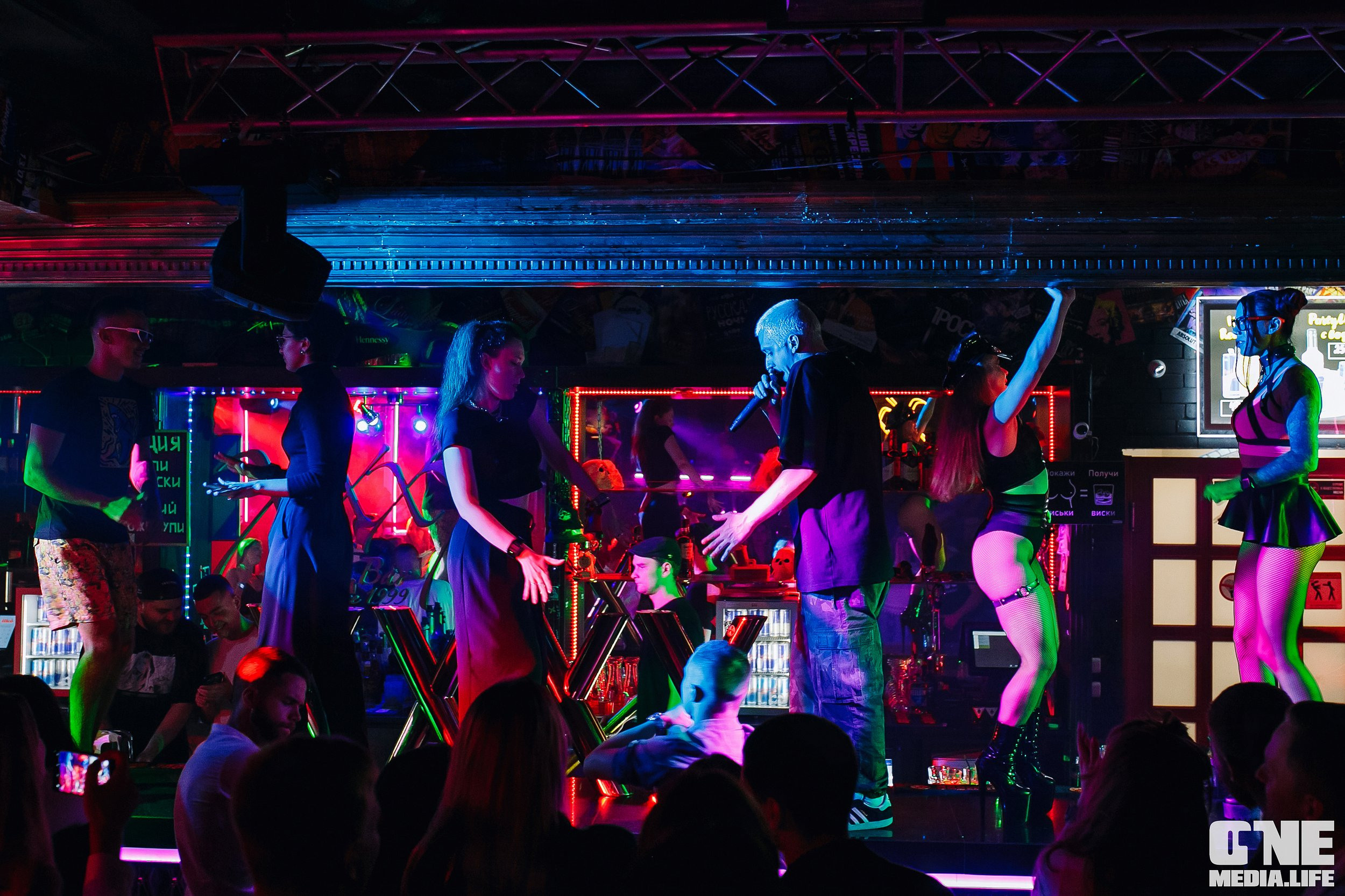 Фоторепортаж из караоке-клуба Эйфория. One Media Life: фоторепортажи, фотоотчеты с мероприятий и заведений