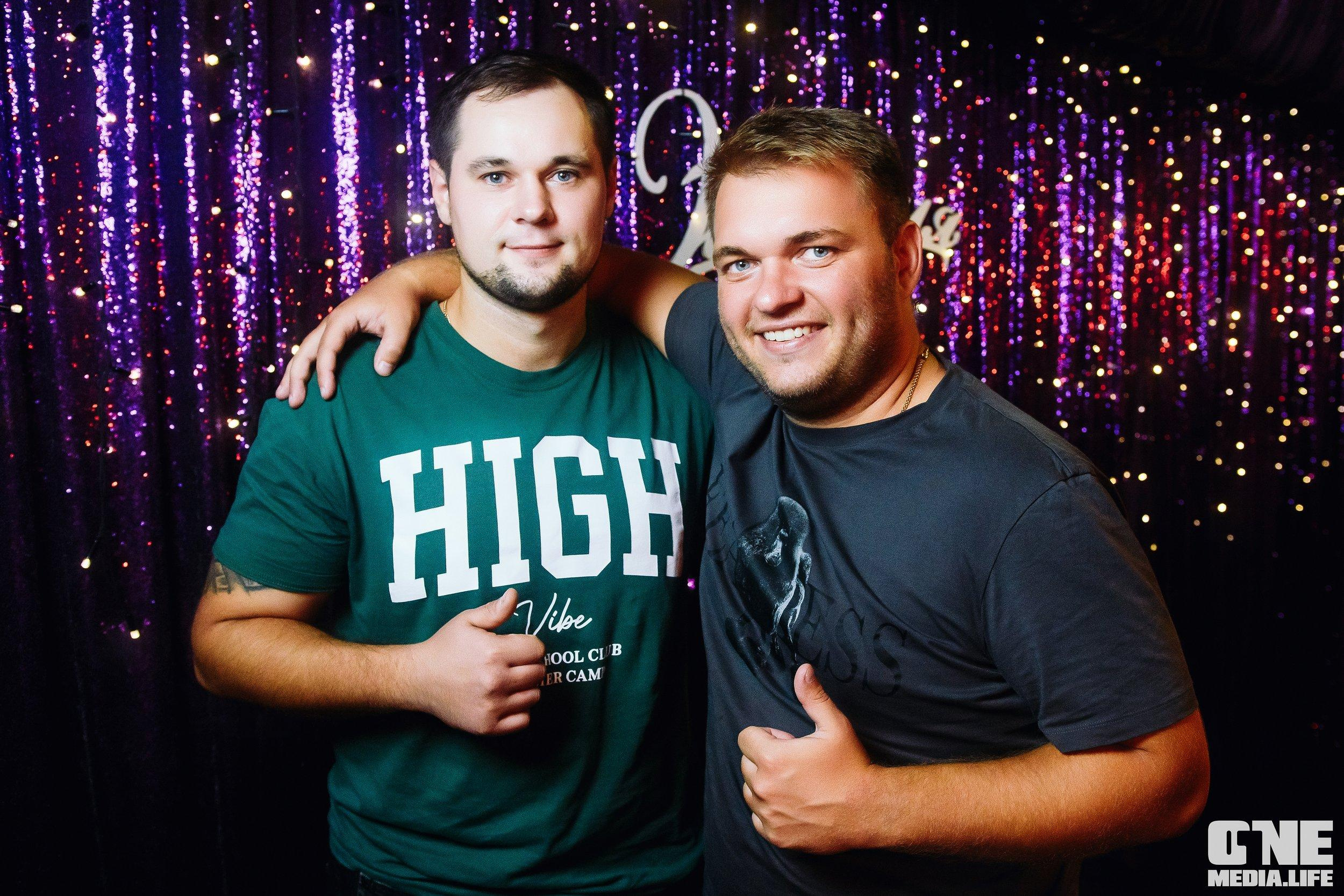 Фоторепортаж из караоке-клуба Эйфория. One Media Life: фоторепортажи, фотоотчеты с мероприятий и заведений