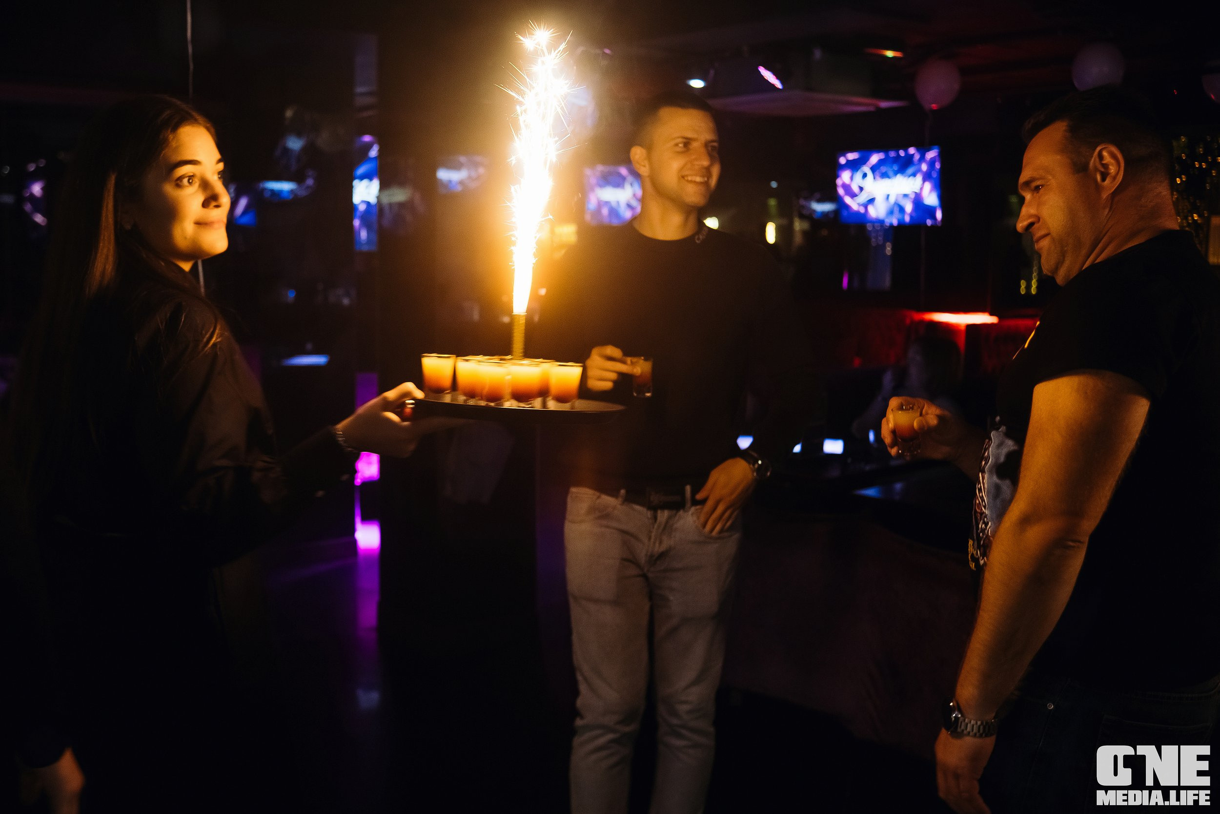 Фоторепортаж из караоке-клуба Эйфория. One Media Life: фоторепортажи, фотоотчеты с мероприятий и заведений