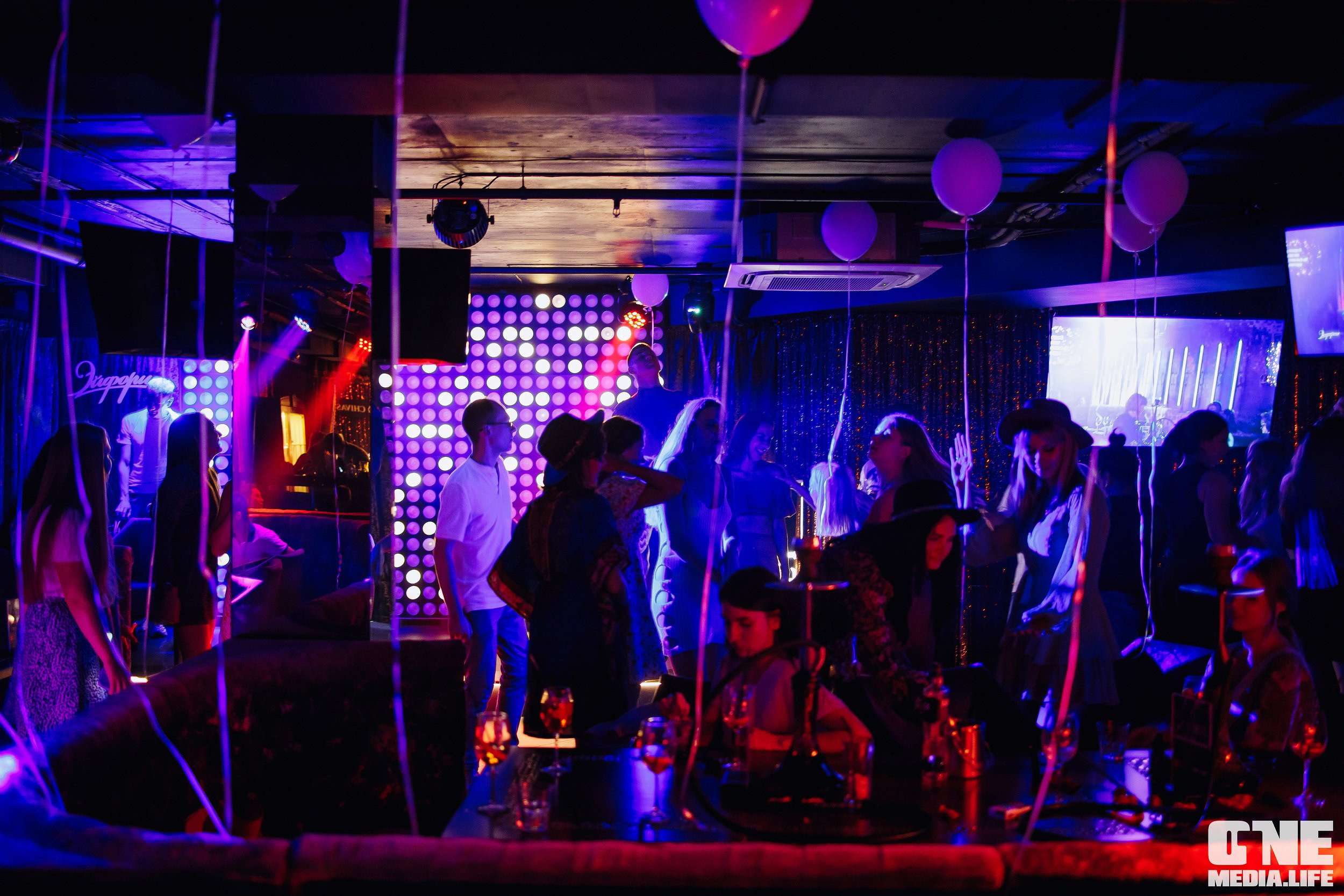 Репортаж из караоке-клуба Эйфория. One Media Life: фоторепортажи, фотоотчеты с мероприятий и заведений