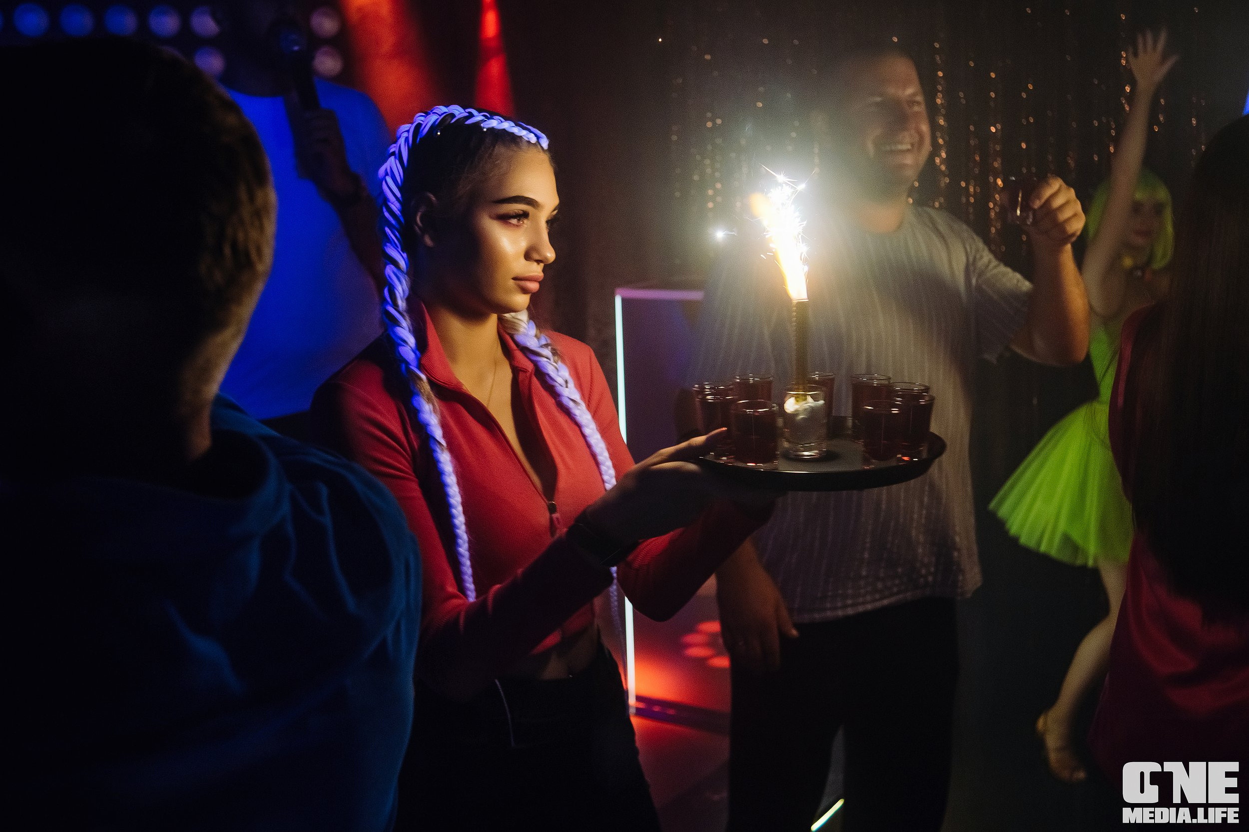 Фоторепортаж из караоке-клуба Эйфория. One Media Life: фоторепортажи, фотоотчеты с мероприятий и заведений