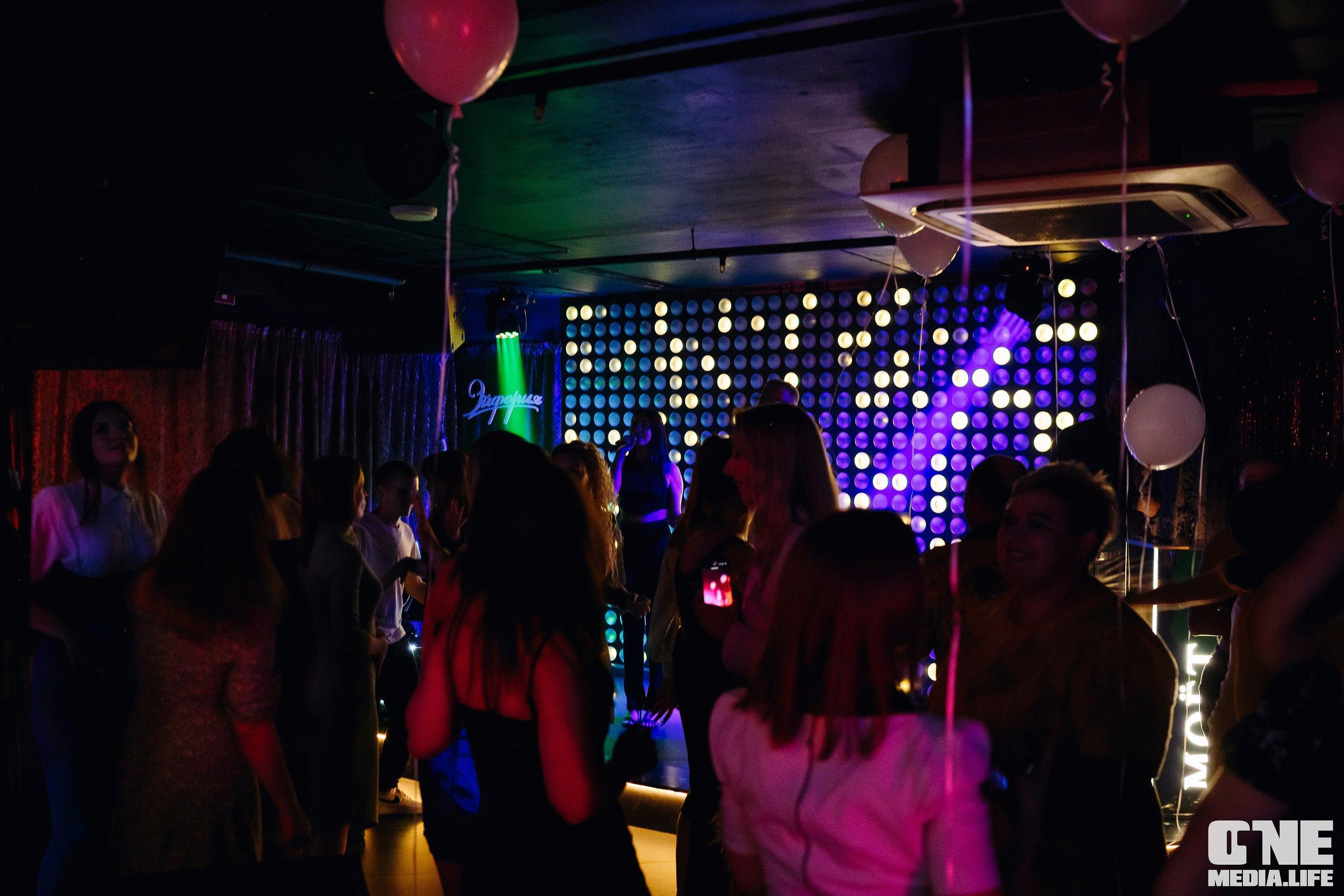 Фоторепортаж из караоке-клуба Эйфория. One Media Life: фоторепортажи, фотоотчеты с мероприятий и заведений
