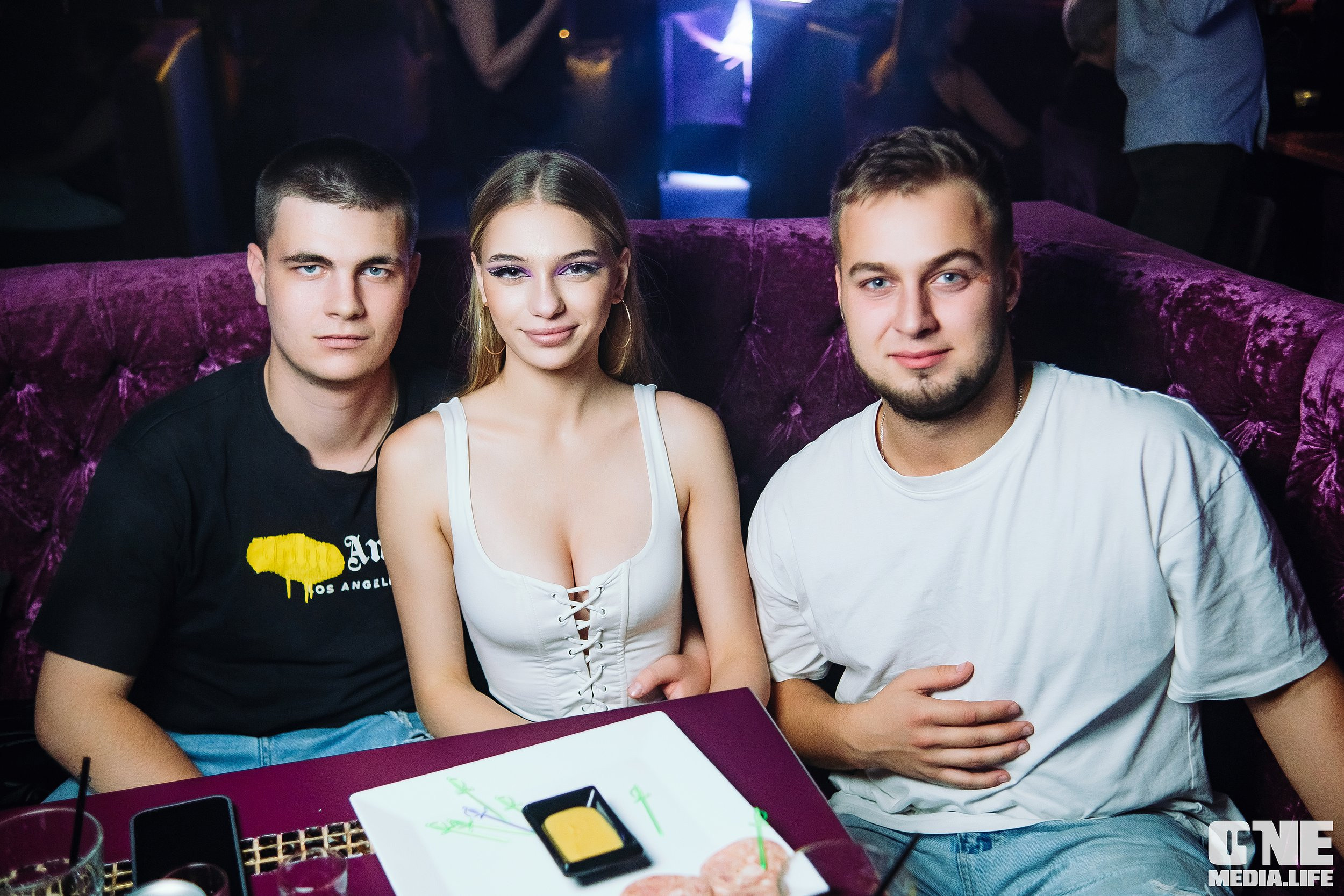 Фоторепортаж из караоке-клуба Эйфория. One Media Life: фоторепортажи, фотоотчеты с мероприятий и заведений