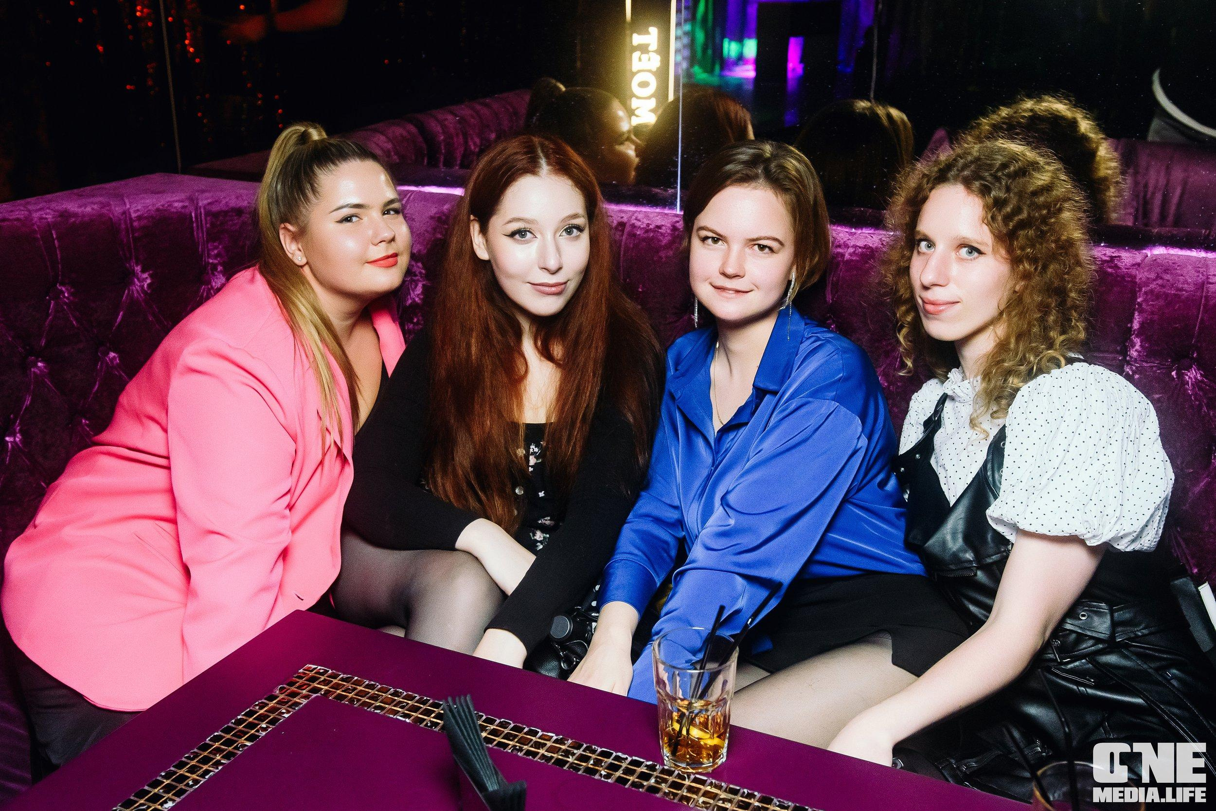 Фоторепортаж из караоке-клуба Эйфория. One Media Life: фоторепортажи, фотоотчеты с мероприятий и заведений