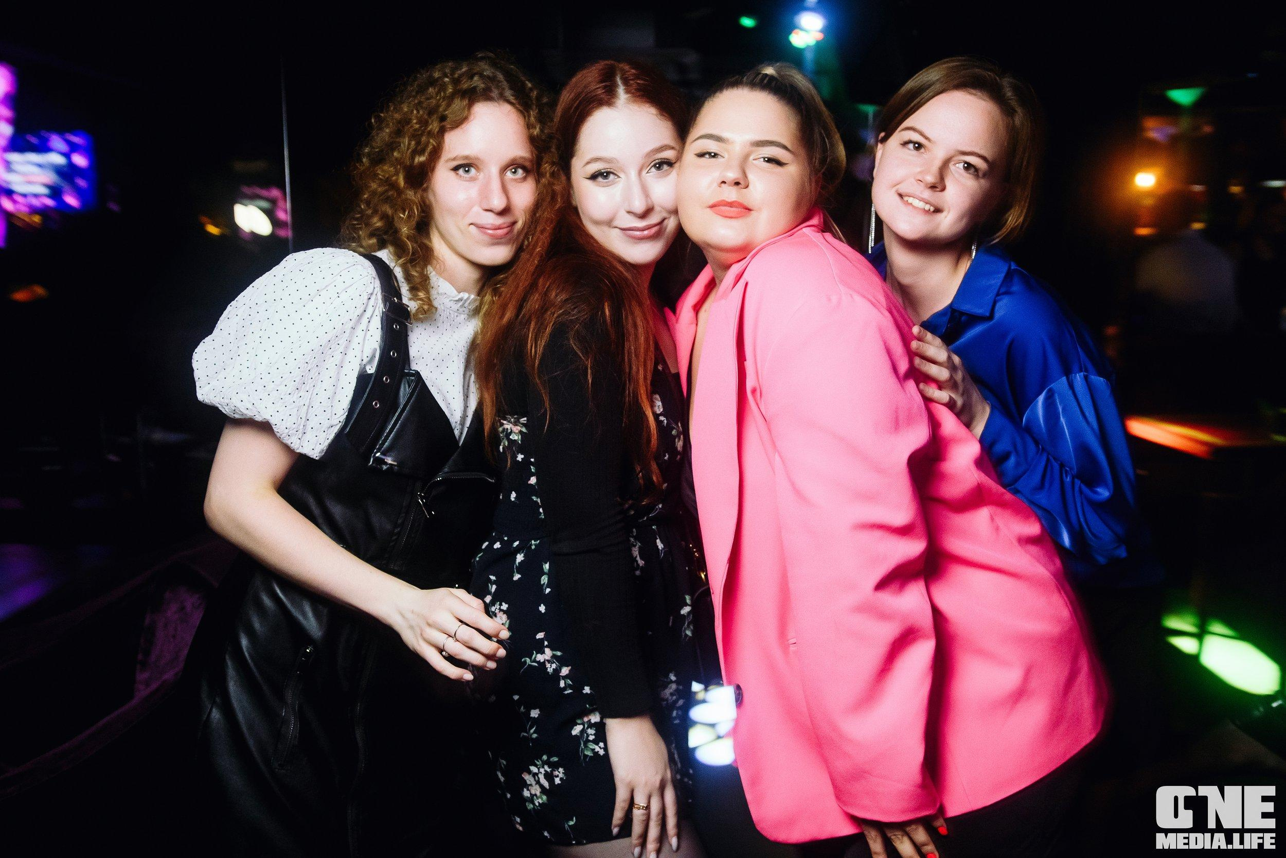 Фоторепортаж из караоке-клуба Эйфория. One Media Life: фоторепортажи, фотоотчеты с мероприятий и заведений