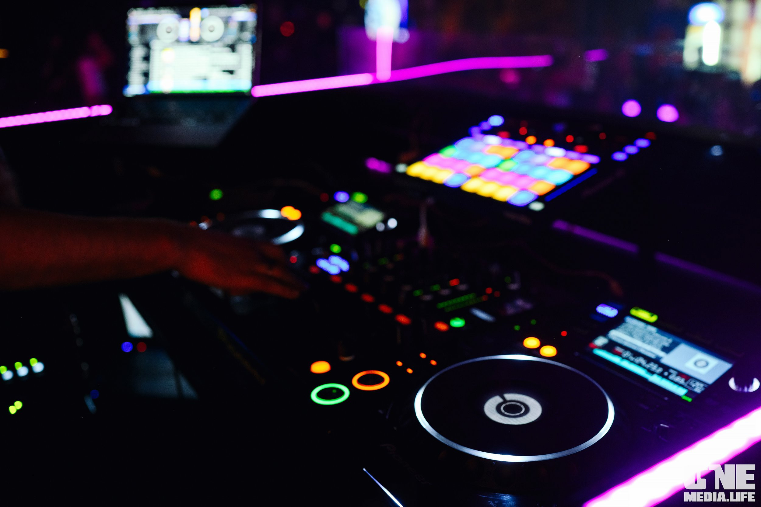 Репортаж из экстрим бара XxxX. One Media Life: фоторепортажи, фотоотчеты с мероприятий и заведений