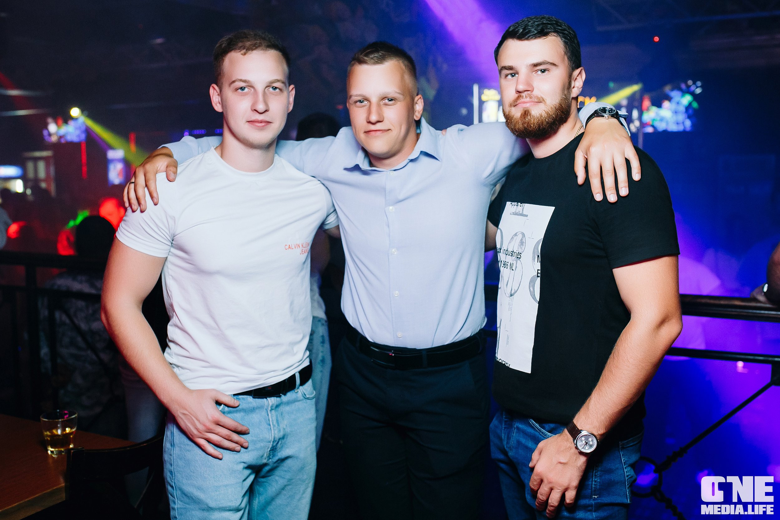 Фоторепортаж из караоке-клуба Эйфория. One Media Life: фоторепортажи, фотоотчеты с мероприятий и заведений