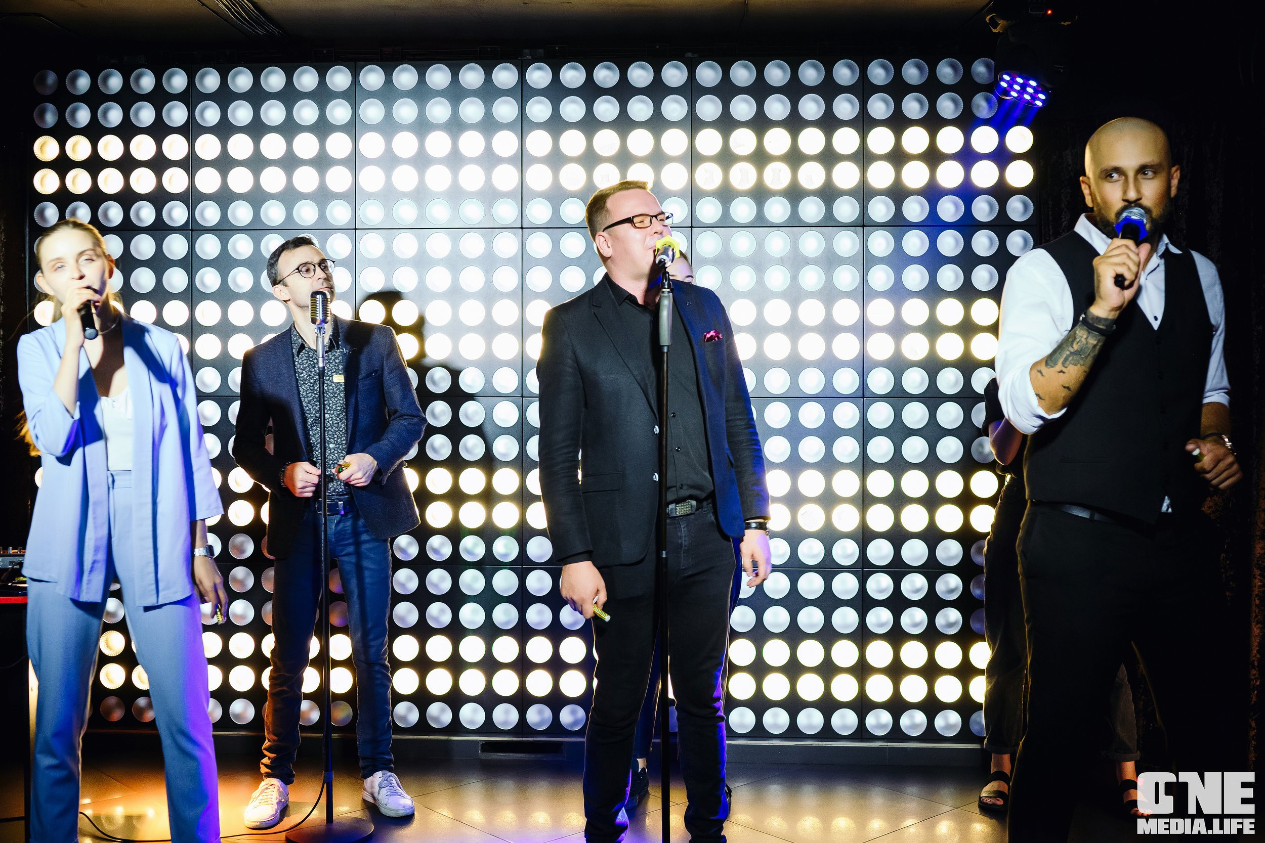 Фоторепортаж из караоке-клуба Эйфория. One Media Life: фоторепортажи, фотоотчеты с мероприятий и заведений