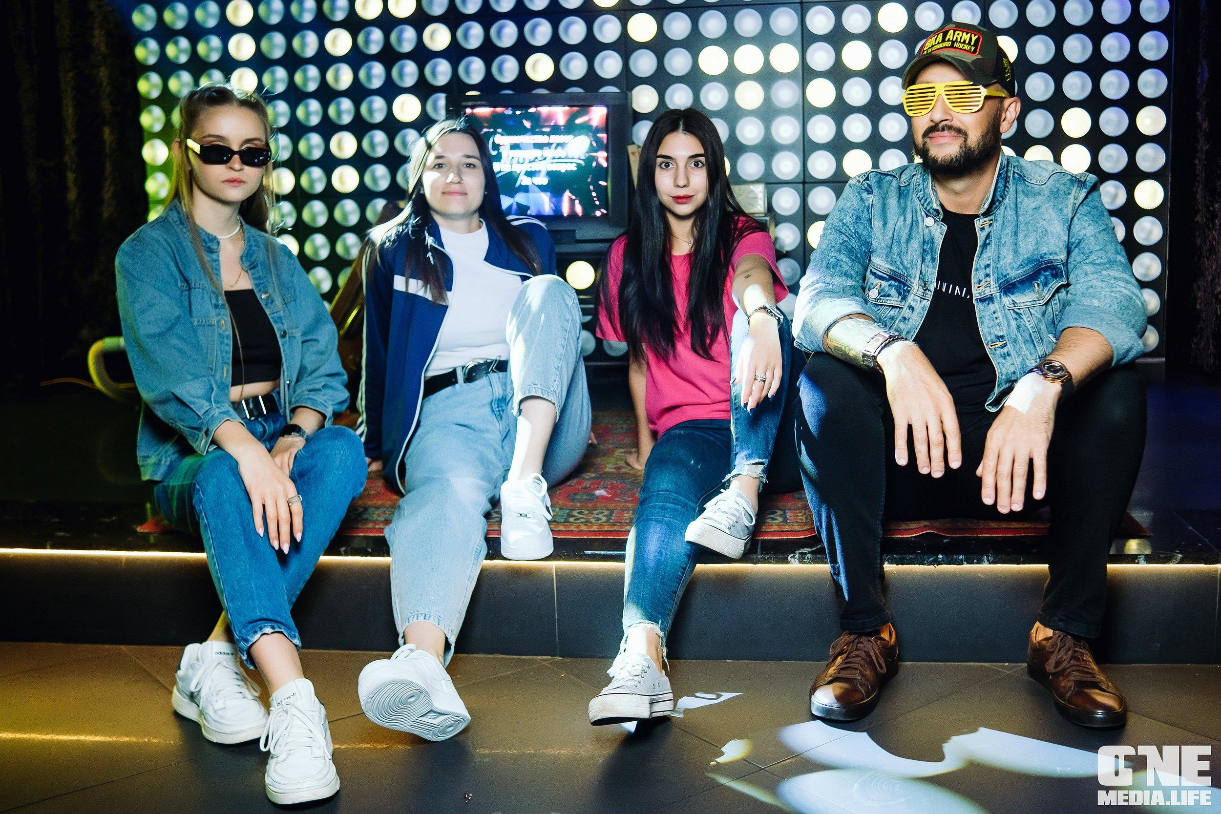 Фоторепортаж из караоке-клуба Эйфория. One Media Life: фоторепортажи, фотоотчеты с мероприятий и заведений