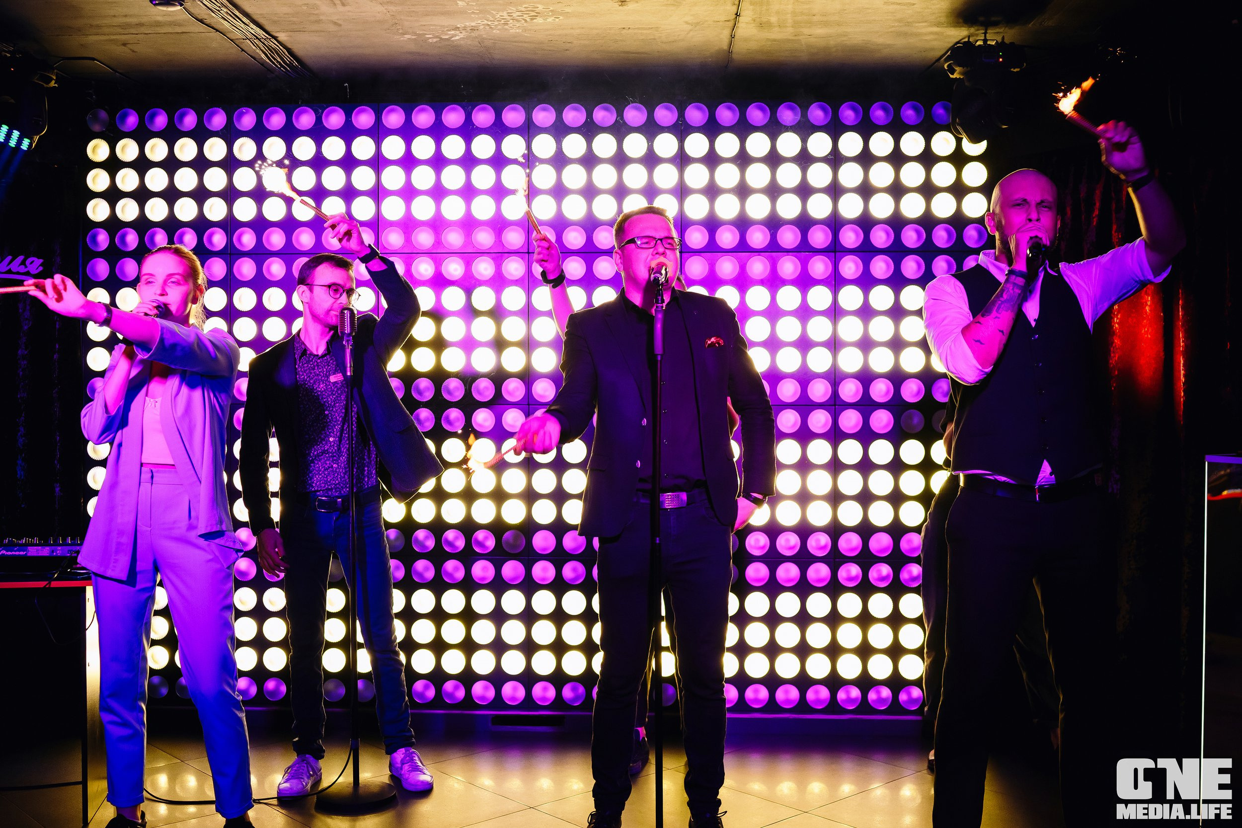 Фоторепортаж из караоке-клуба Эйфория. One Media Life: фоторепортажи, фотоотчеты с мероприятий и заведений