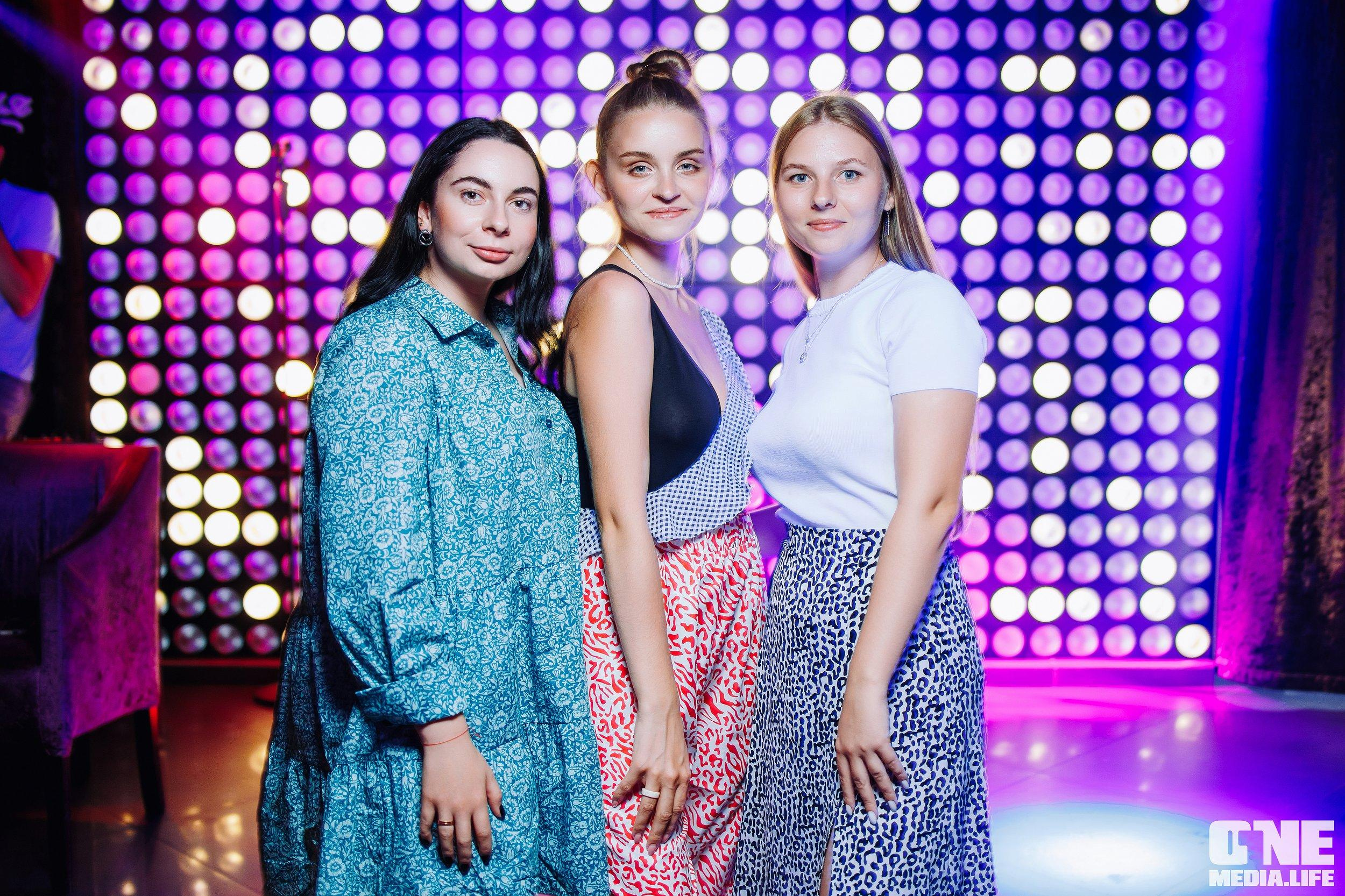 Репортаж из караоке-клуба Эйфория. One Media Life: фоторепортажи, фотоотчеты с мероприятий и заведений