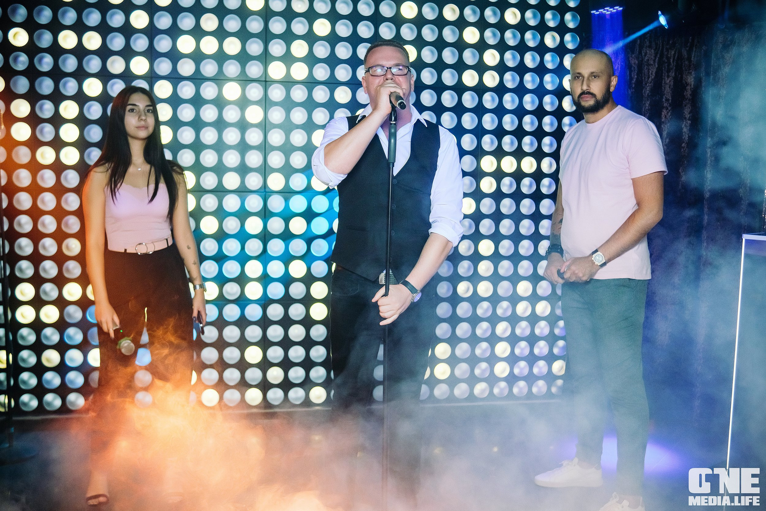 Фоторепортаж из караоке-клуба Эйфория. One Media Life: фоторепортажи, фотоотчеты с мероприятий и заведений