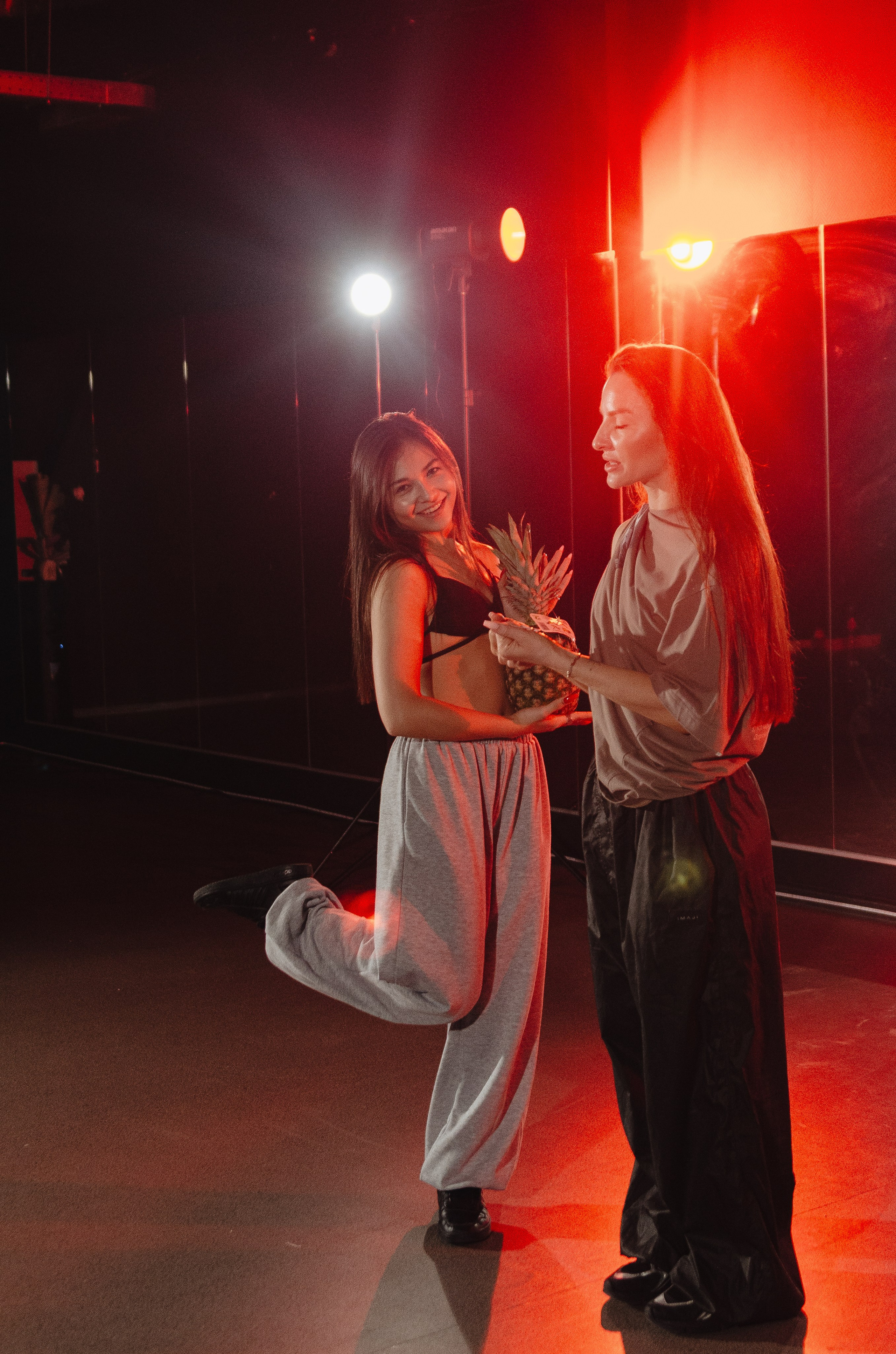 Мастер-классы по High Heels/Girly hip-hop от Оксаны ATTA. Денисова Аля — фотограф для парных съемок и индивидуальных историй в Барнауле