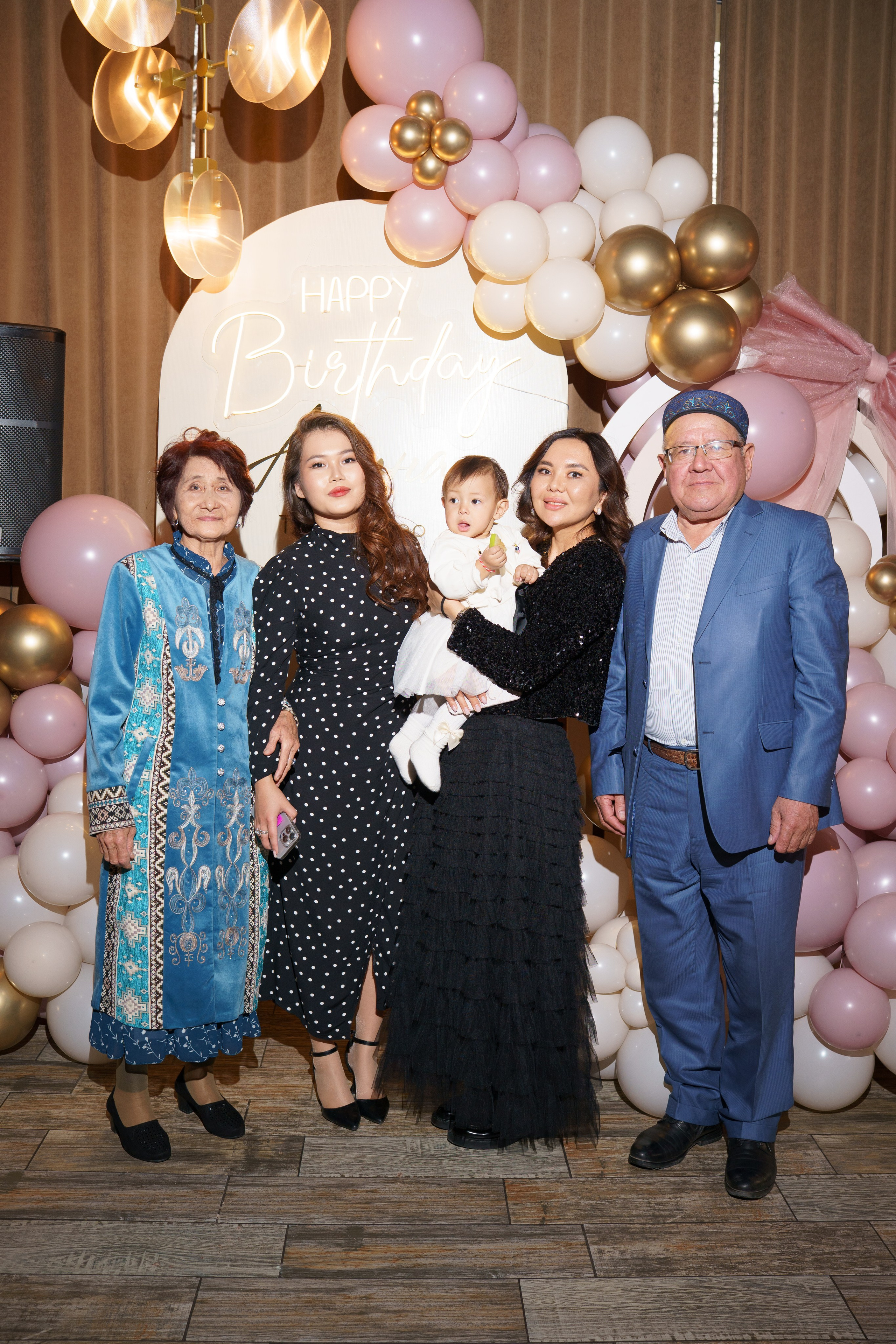 Амина — Тұсау кесер — 1 годик малышке