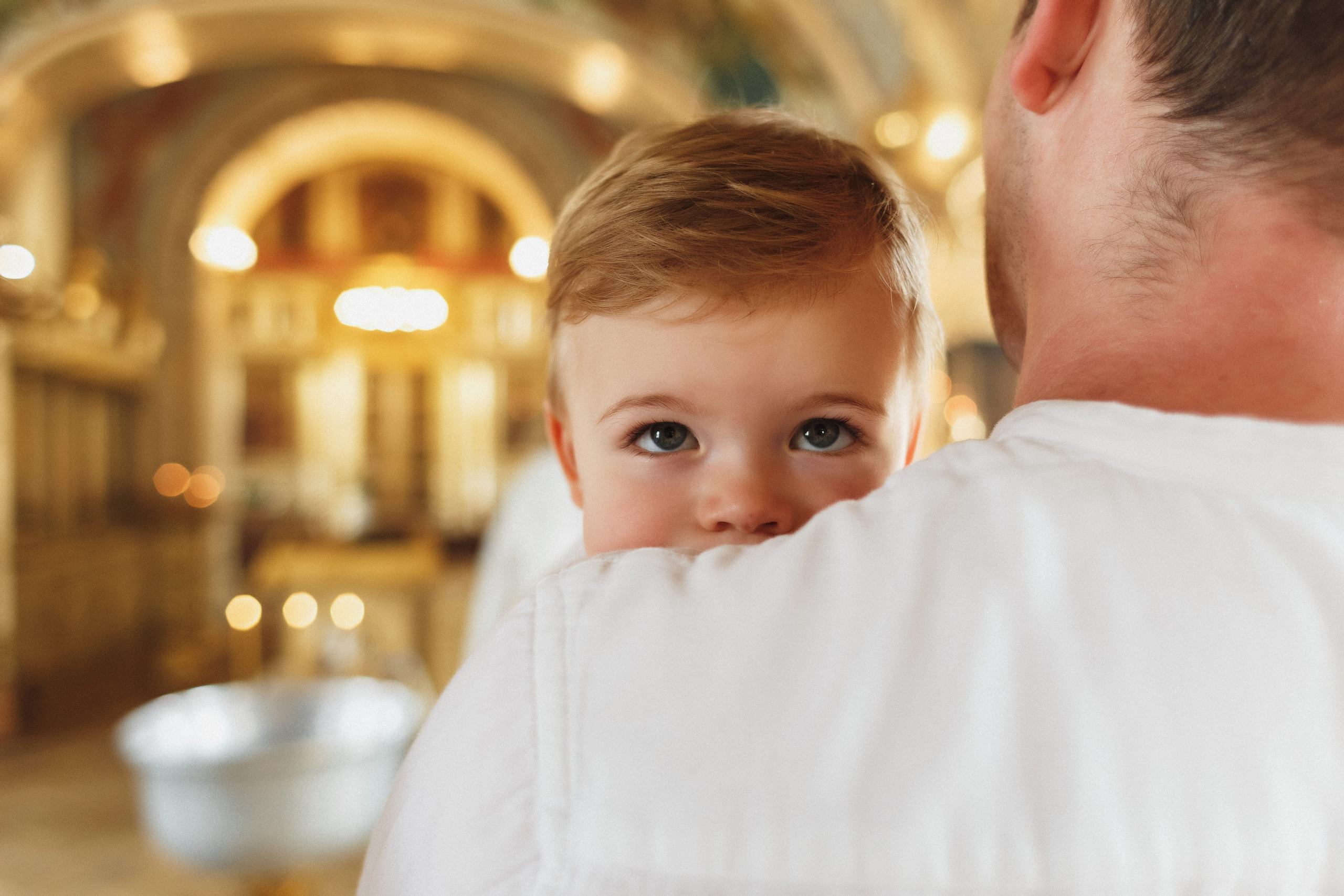 Фотосъёмка крещения Ильи в Никольской церкви Таганрога. Свадебный и семейный фотограф в Таганроге Бакарюк Антон