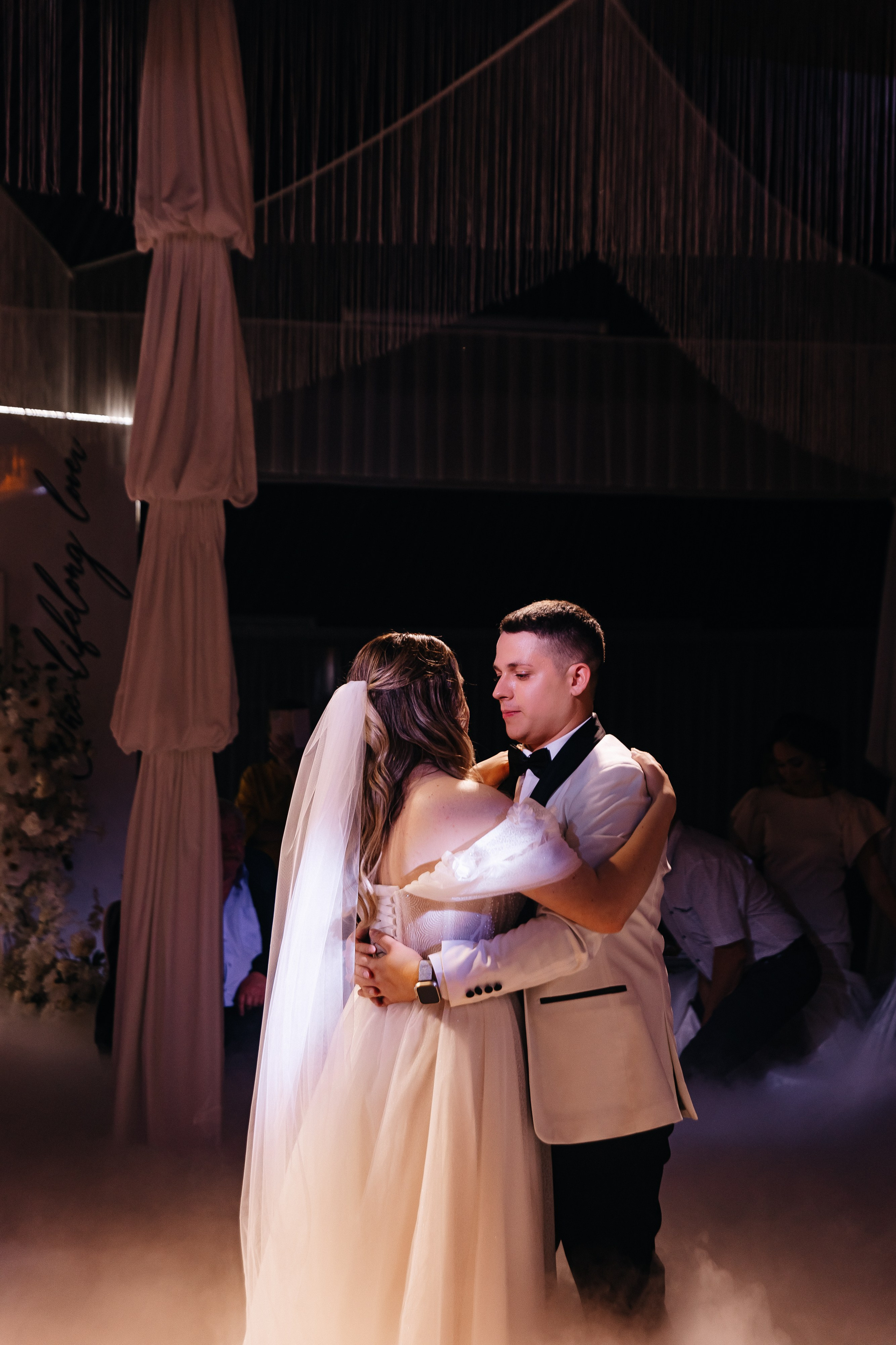 Тимур & Филиза. Фотограф Егор Сухов