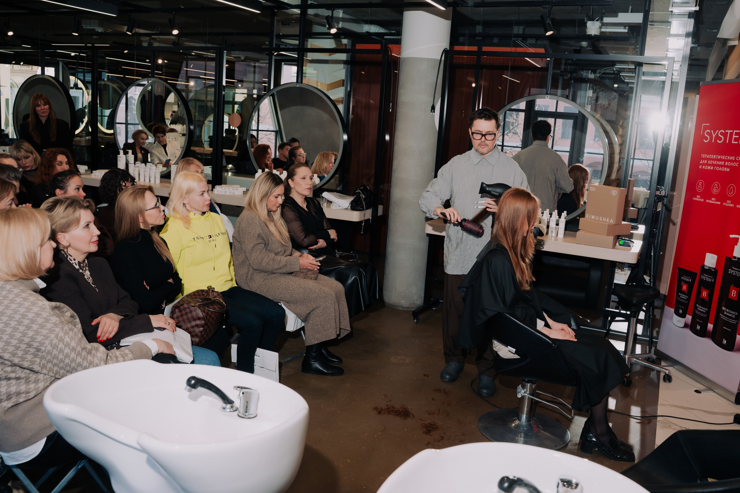 Мастер класс по стрижкам от Олега Курникова. Портретный и репортажный фотограф в Санкт-Петербурге Максим Пашков