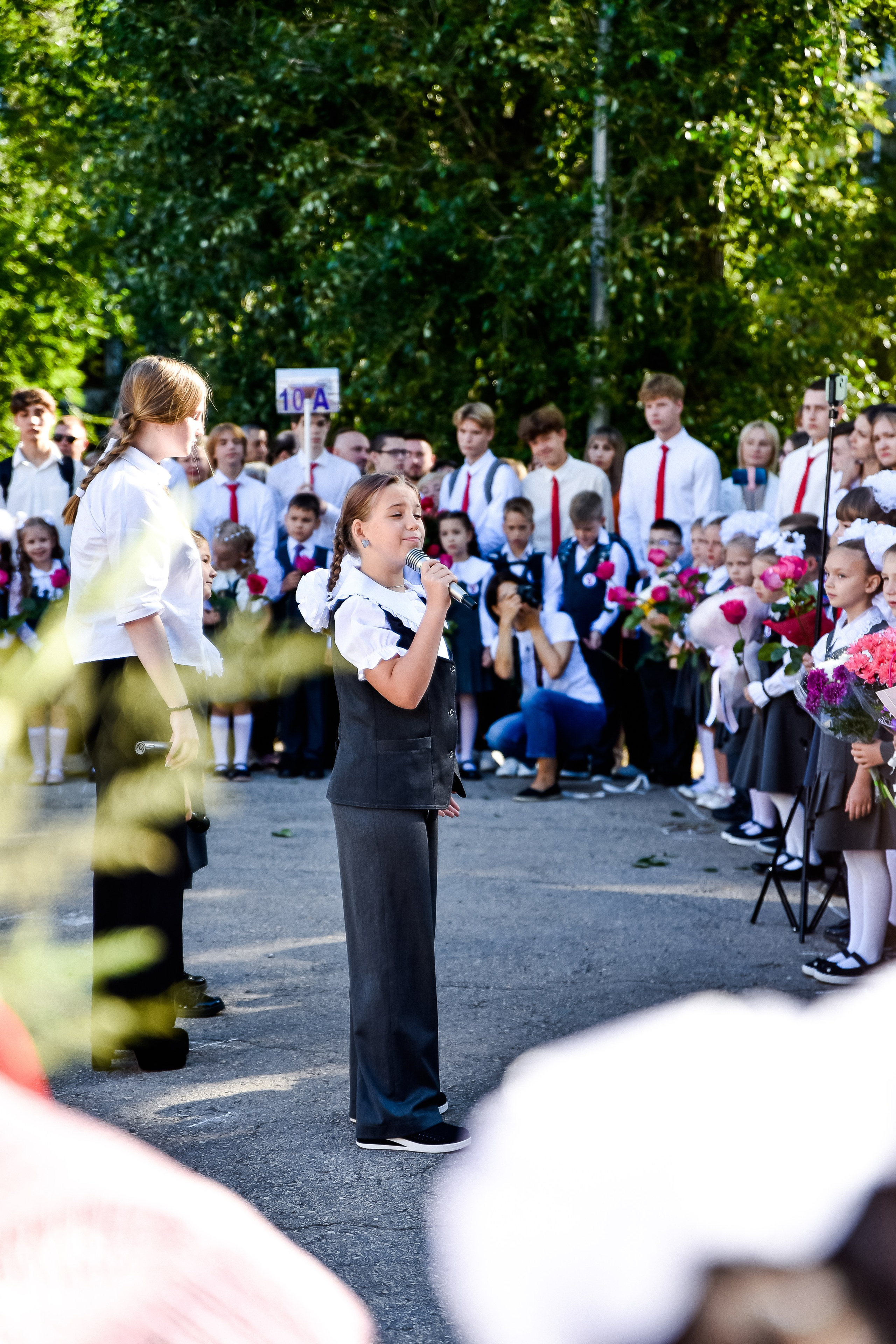 Линейка в школе № 49