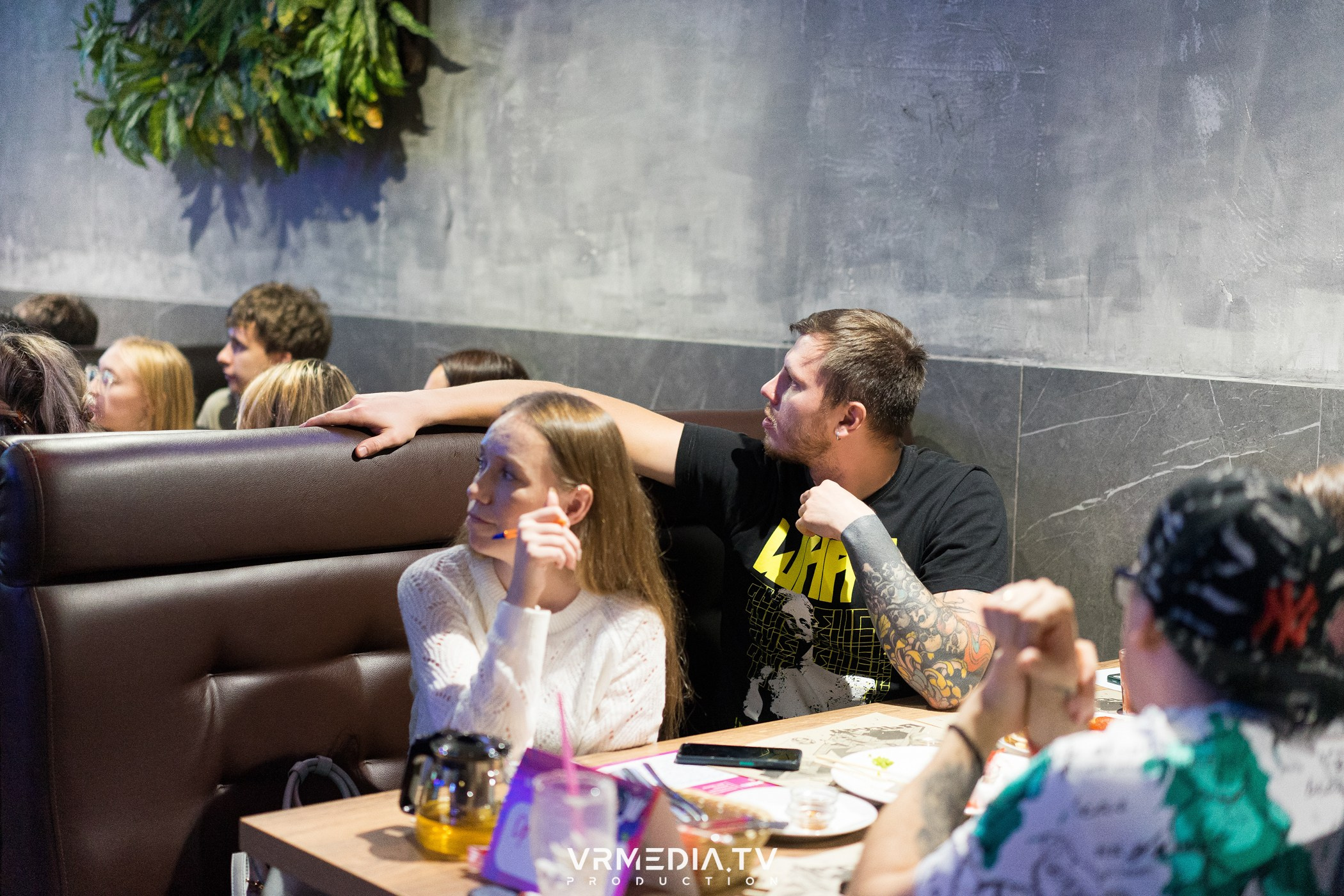 WoW QuiZ в баре «Друзья»