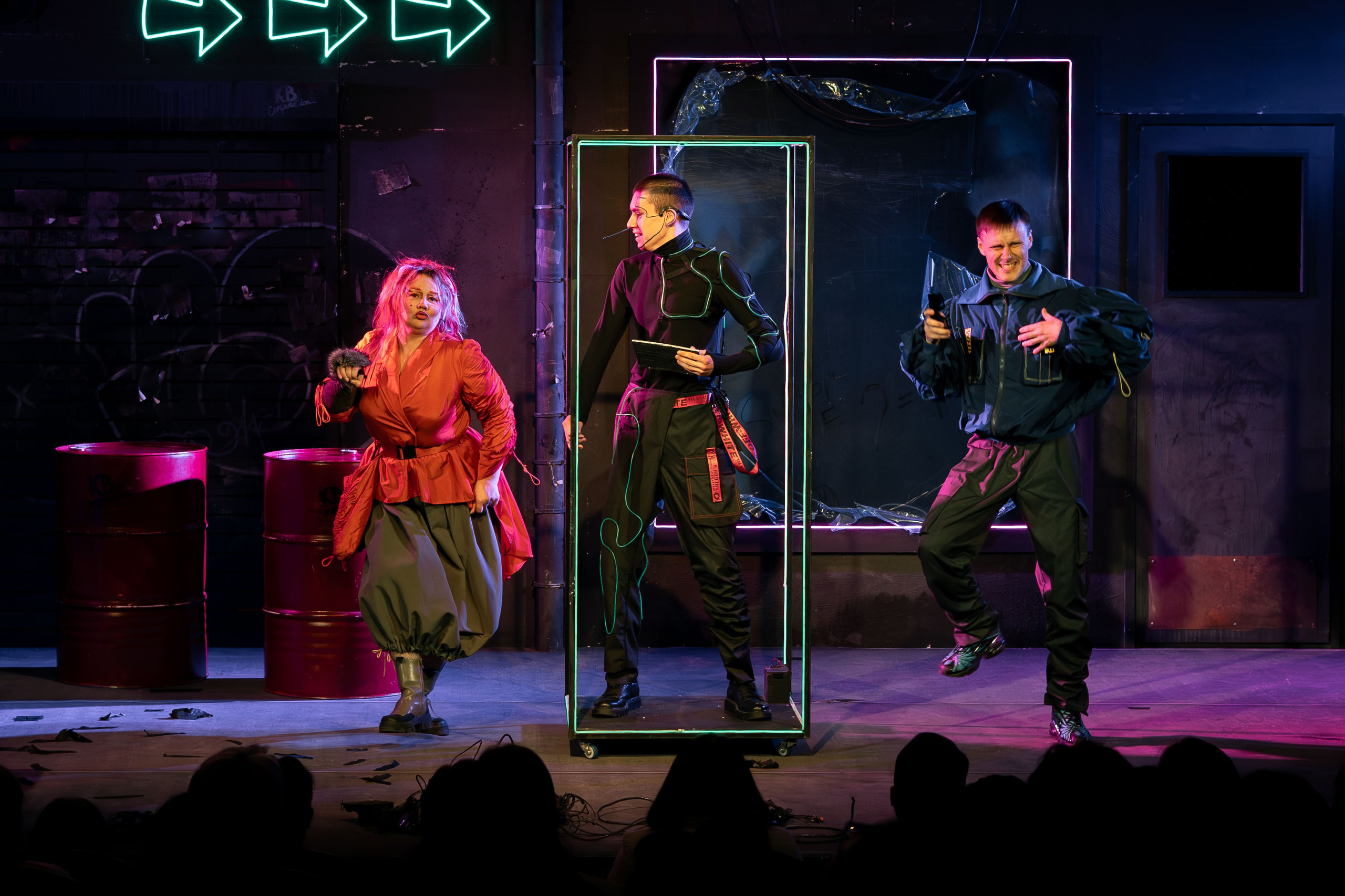 Театр Юного Зрителя «Буратино 2087». Кадр Плюс — Фотография с характером «Визуальный продюсер и фотограф Марк Файзулин»