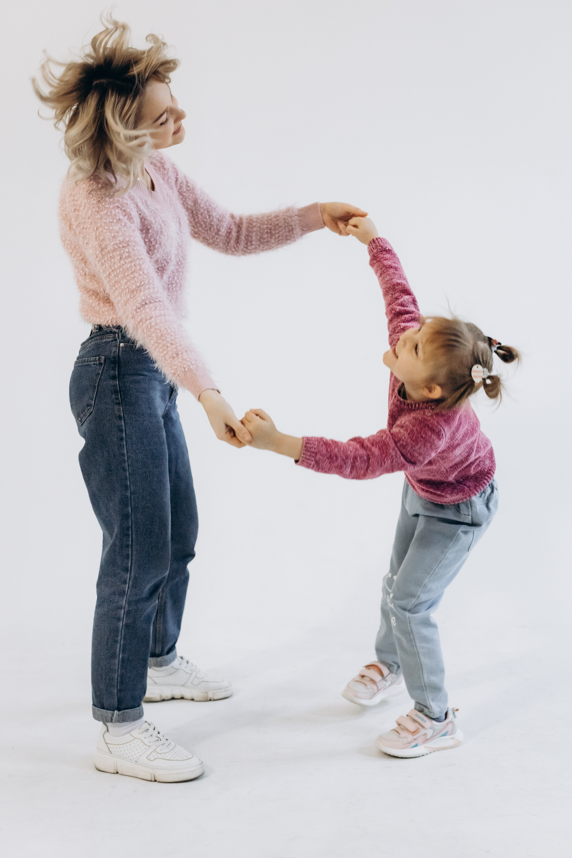Оля & Полина. Портретный, семейный, свадебный фотограф в Воронеже Евгений Михайличенко