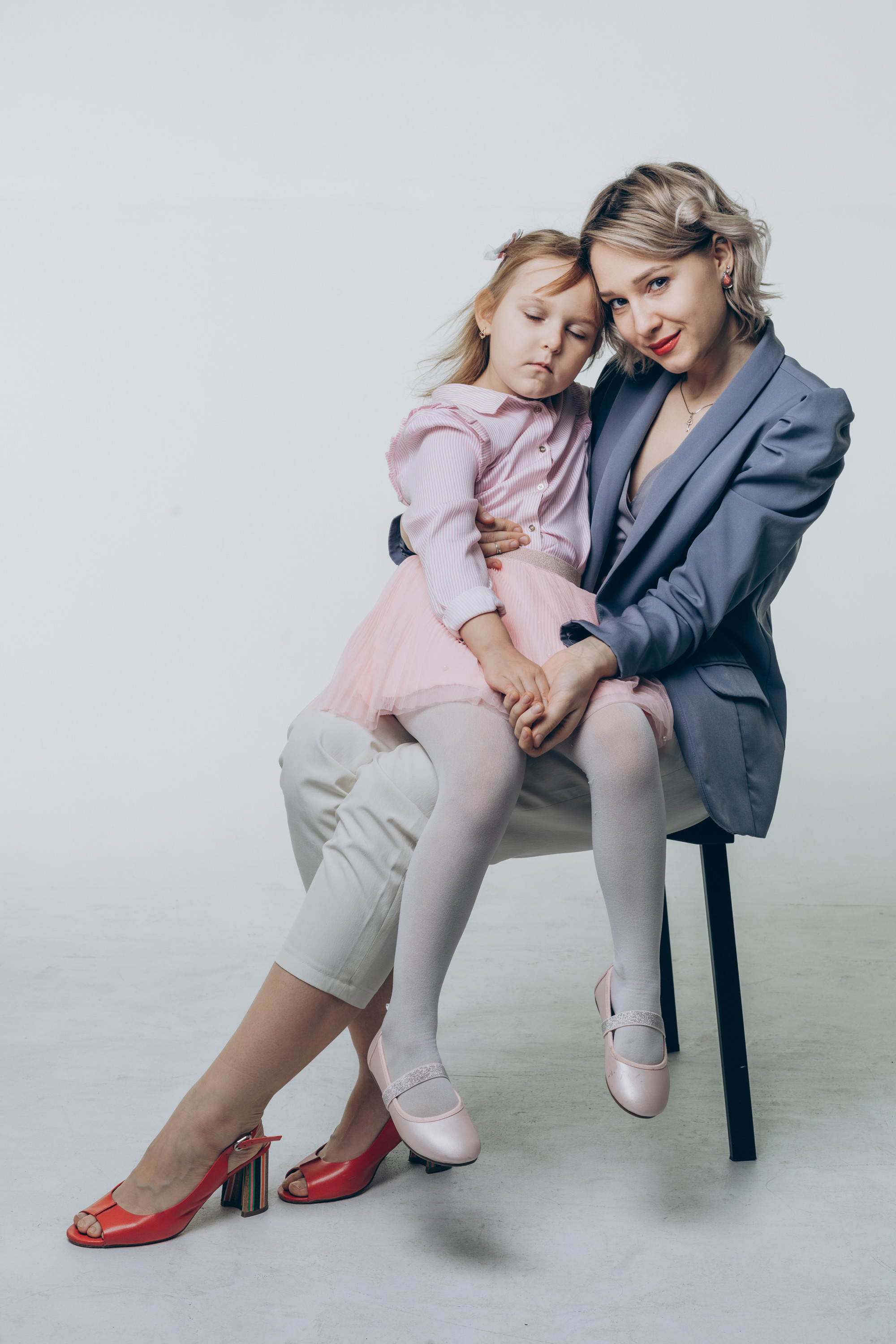 Оля & Полина. Портретный, семейный, свадебный фотограф в Воронеже Евгений Михайличенко