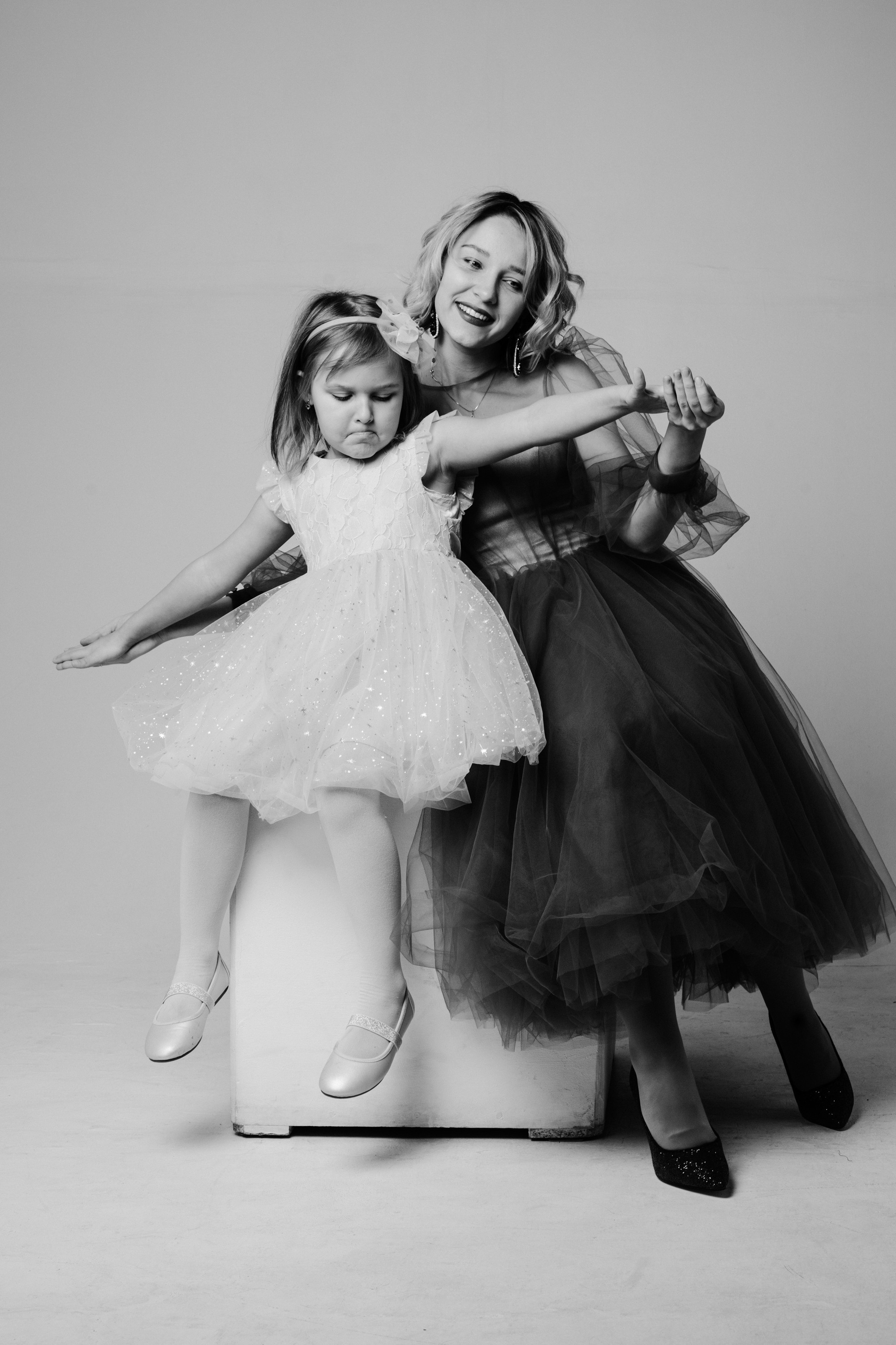 Оля & Полина. Портретный, семейный, свадебный фотограф в Воронеже Евгений Михайличенко