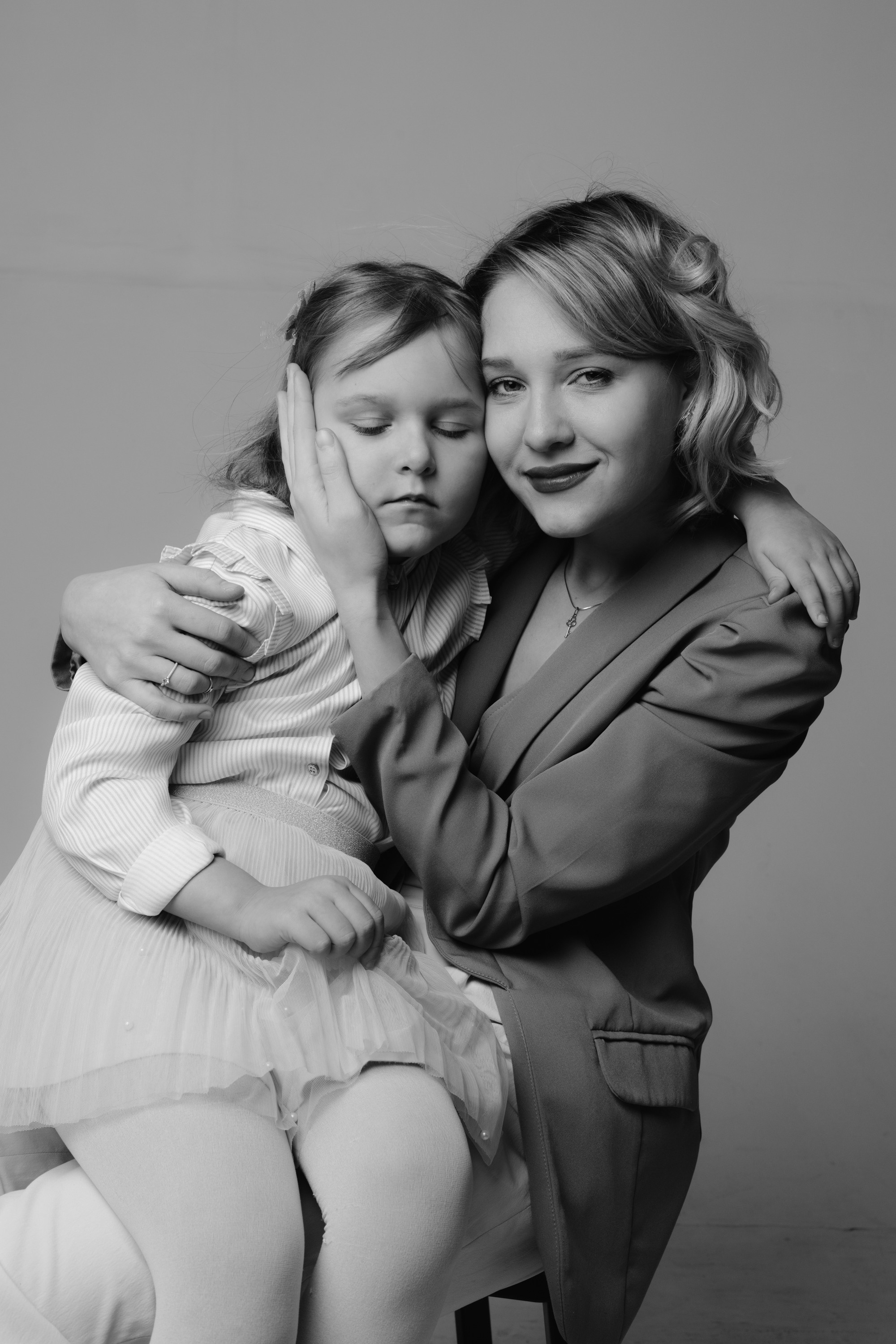 Оля & Полина. Портретный, семейный, свадебный фотограф в Воронеже Евгений Михайличенко