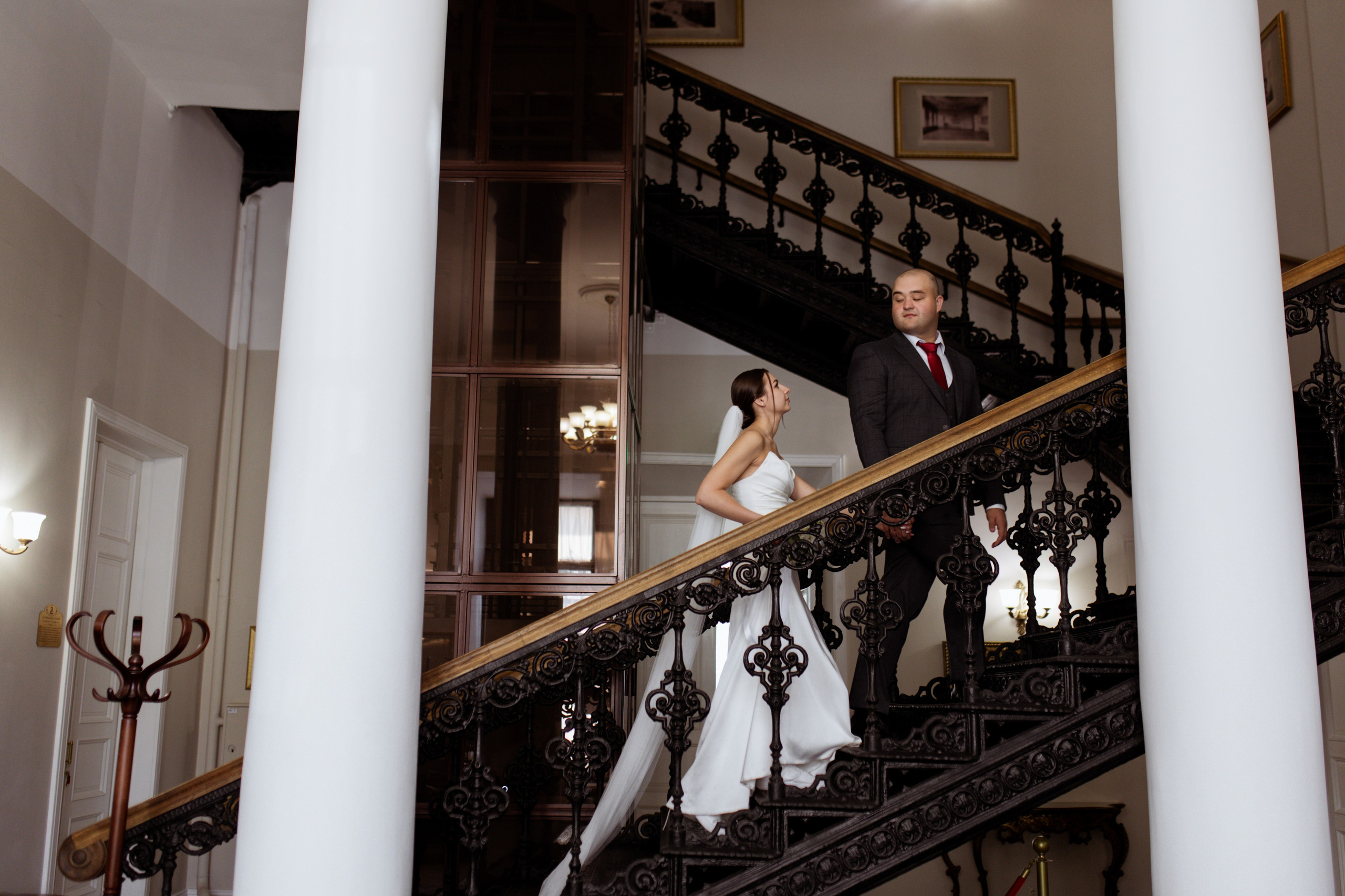 Классическая камерная прогулка Даши и Саши. Свадебный фотограф Елена Рубцова