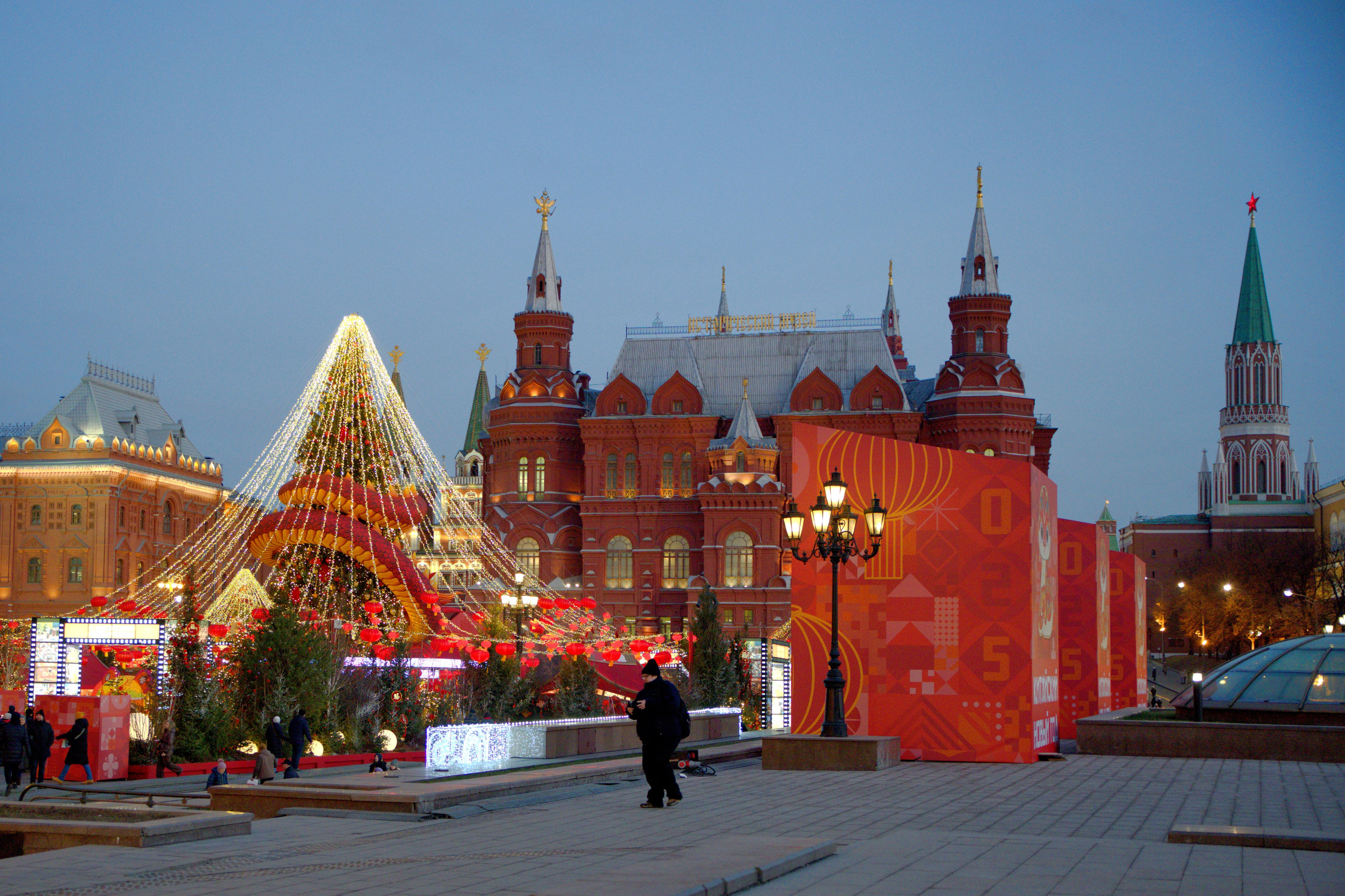 МОЙ ГОРОД. ФОТОГРАФ В МОСКВЕ СТАНИСЛАВ КОБЗЕВ