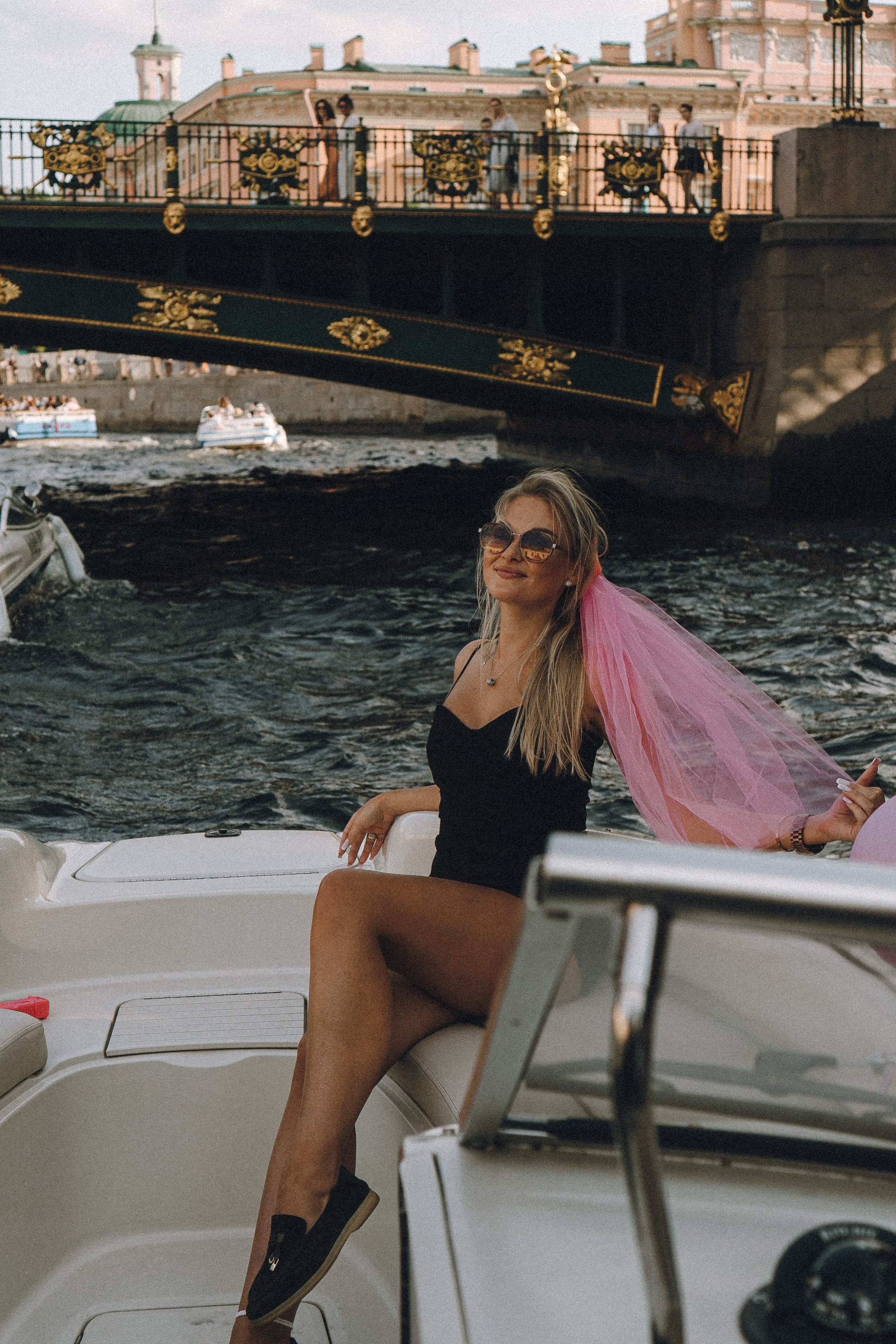ДЕВИЧНИК НА КАТЕРЕ. Профессиональный фотограф, Санкт-Петербург — Виктория Богомолова