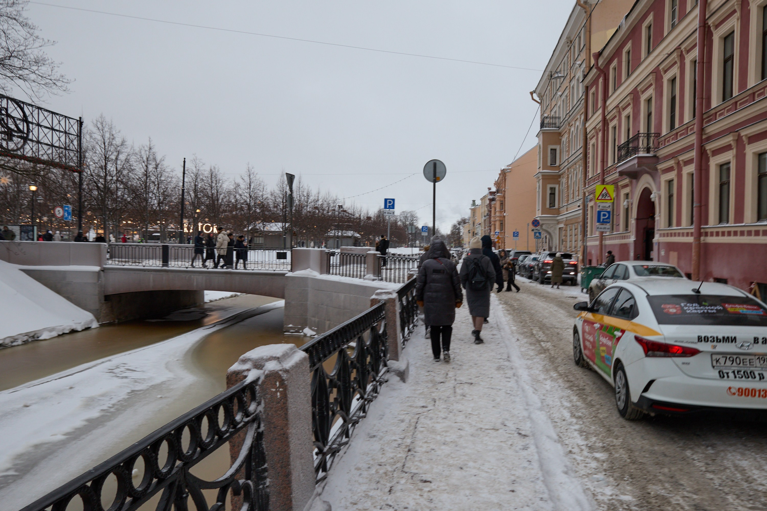 Рождество въ Санктъ-Петербургѣ. Фотографъ Сергѣевъ. Поймать мгновеніе