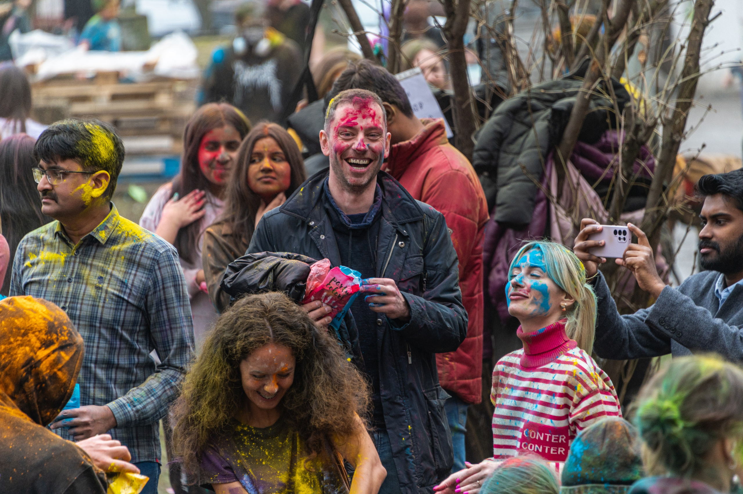 Праздник Холи в Москве. Фотограф Роман Адлер