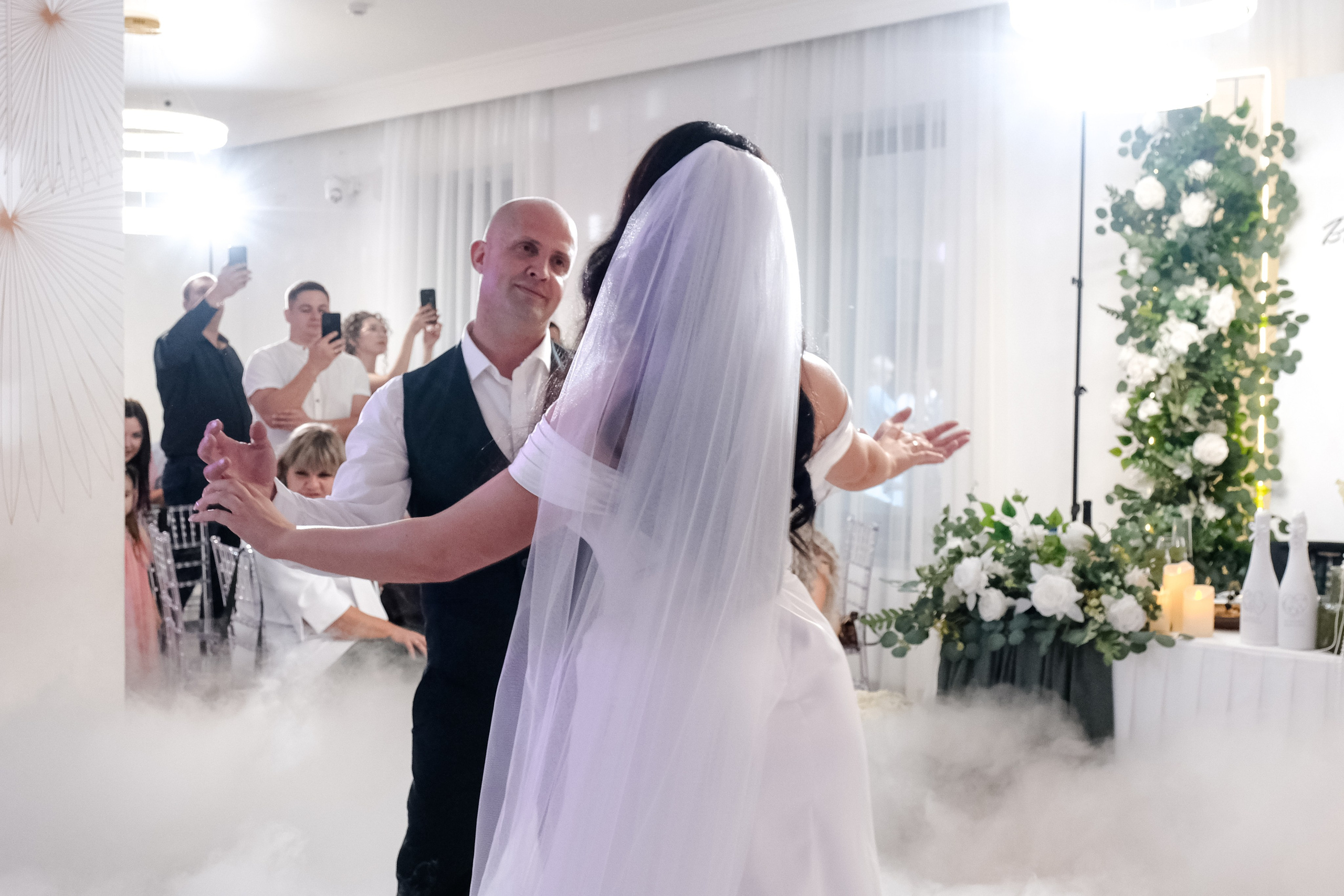 Свадьба Виталия и Кристины. Свадебный фотограф в Челябинске Сырчикова Наталья