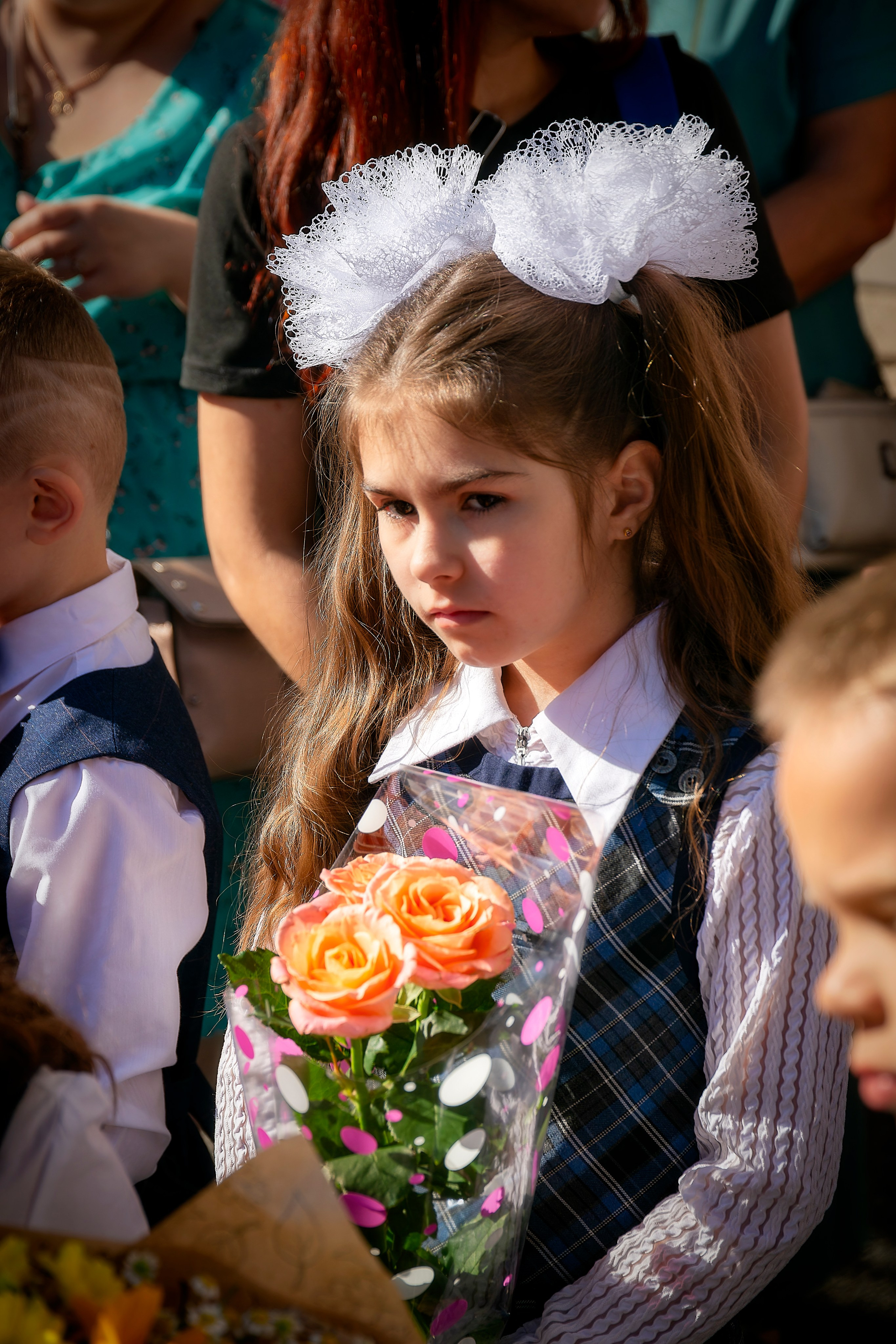 1 Сентября. Школа № 135. Лев Постнов.Фотограф. Нижний Новгород