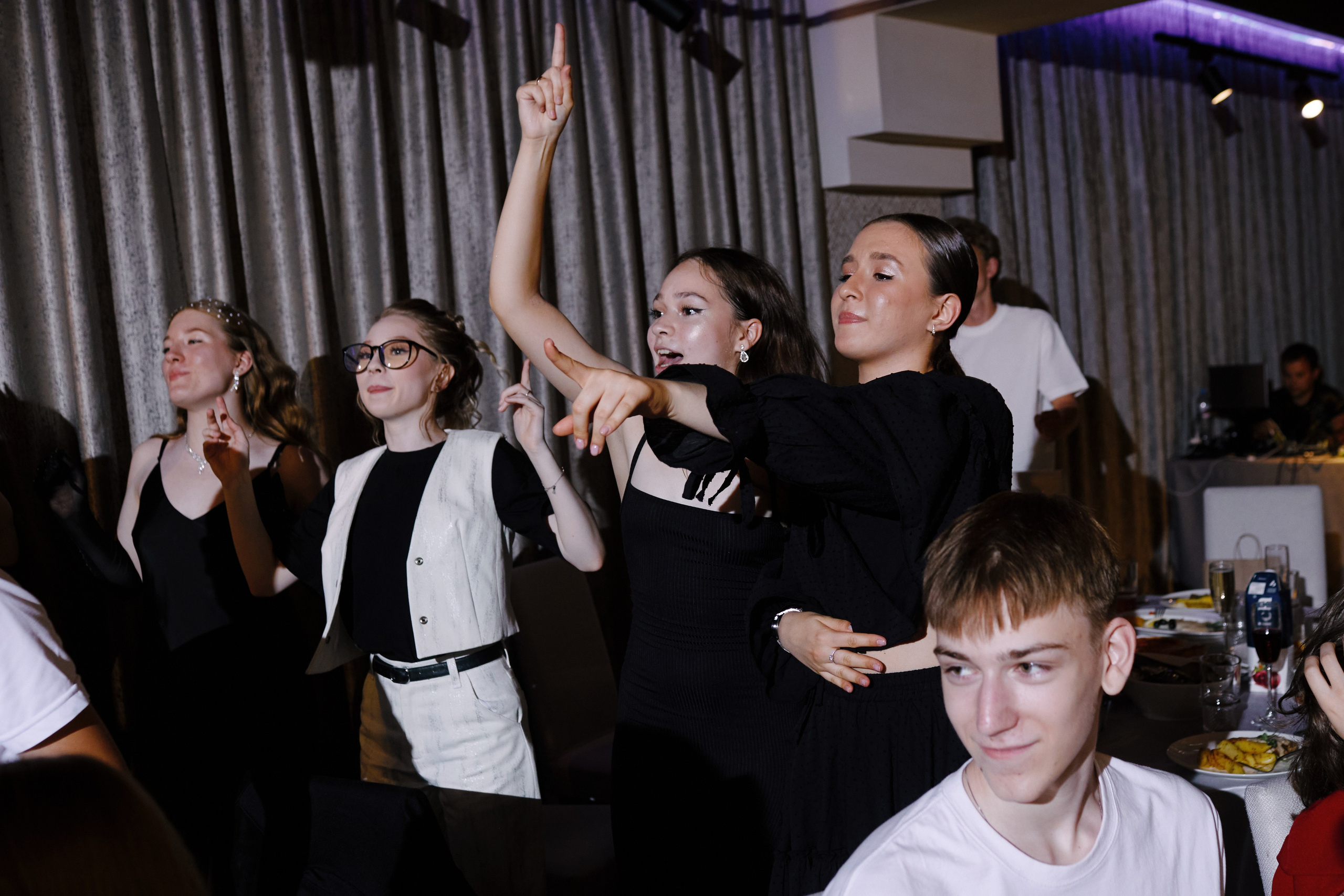 Выпускной 11кл. Портретный и свадебный фотограф в Екатеринбурге Владимир ЛузинЛузин