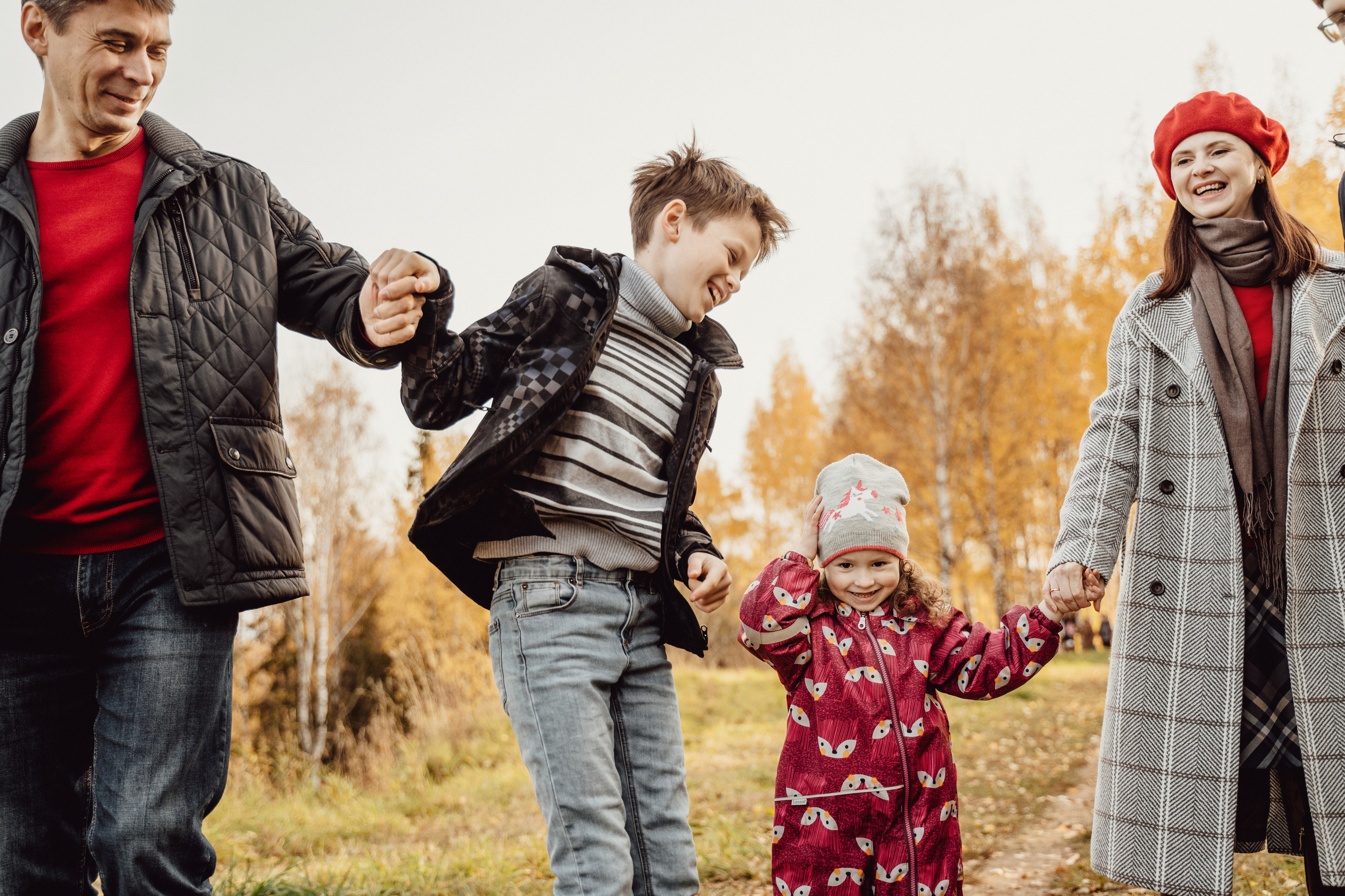 Фотосессия на улице в городе и на природе. Выпускные альбомы в городе Кирове. Фотограф Екатерина Невская
