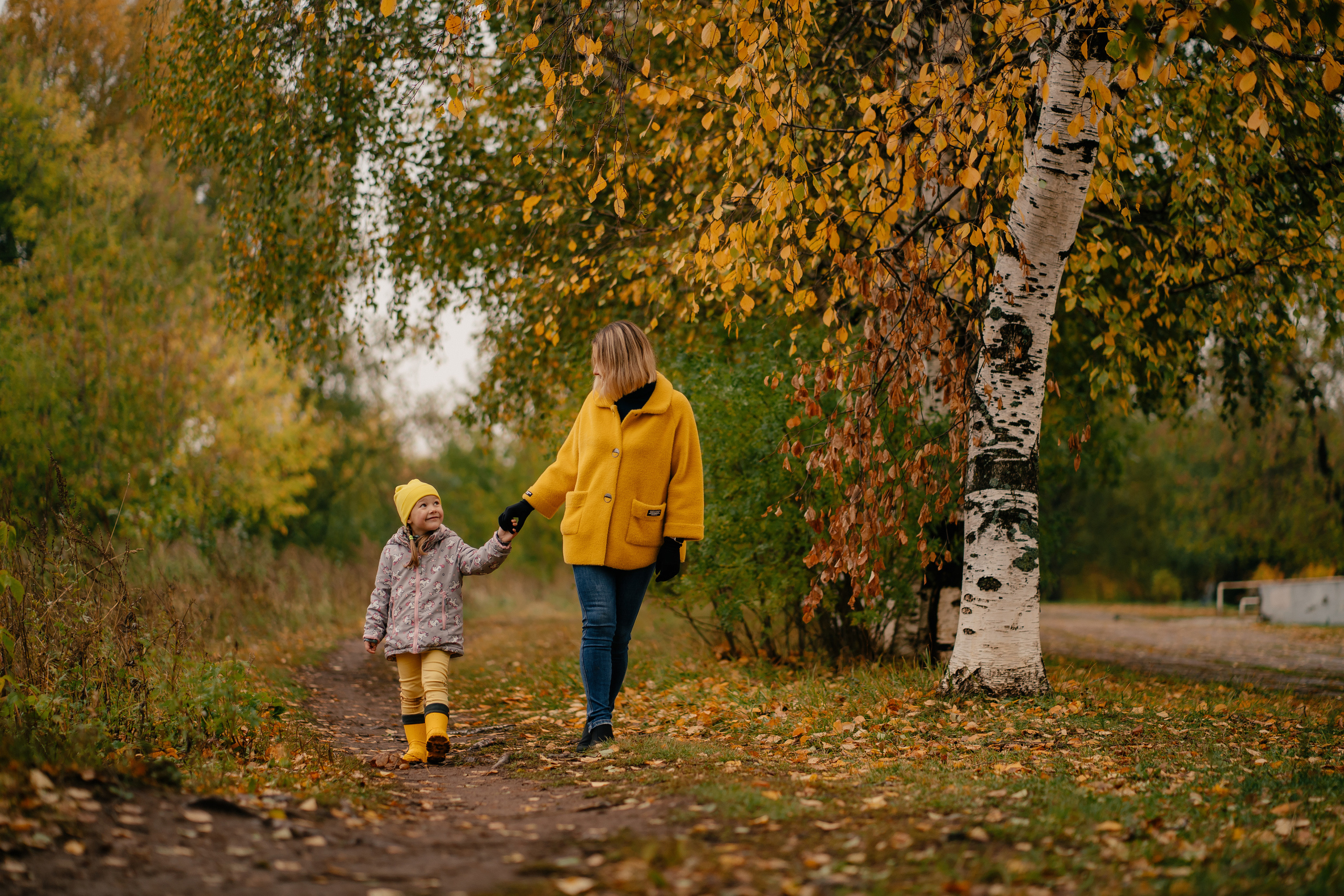 Фотосессия на улице в городе и на природе. Выпускные альбомы в городе Кирове. Фотограф Екатерина Невская
