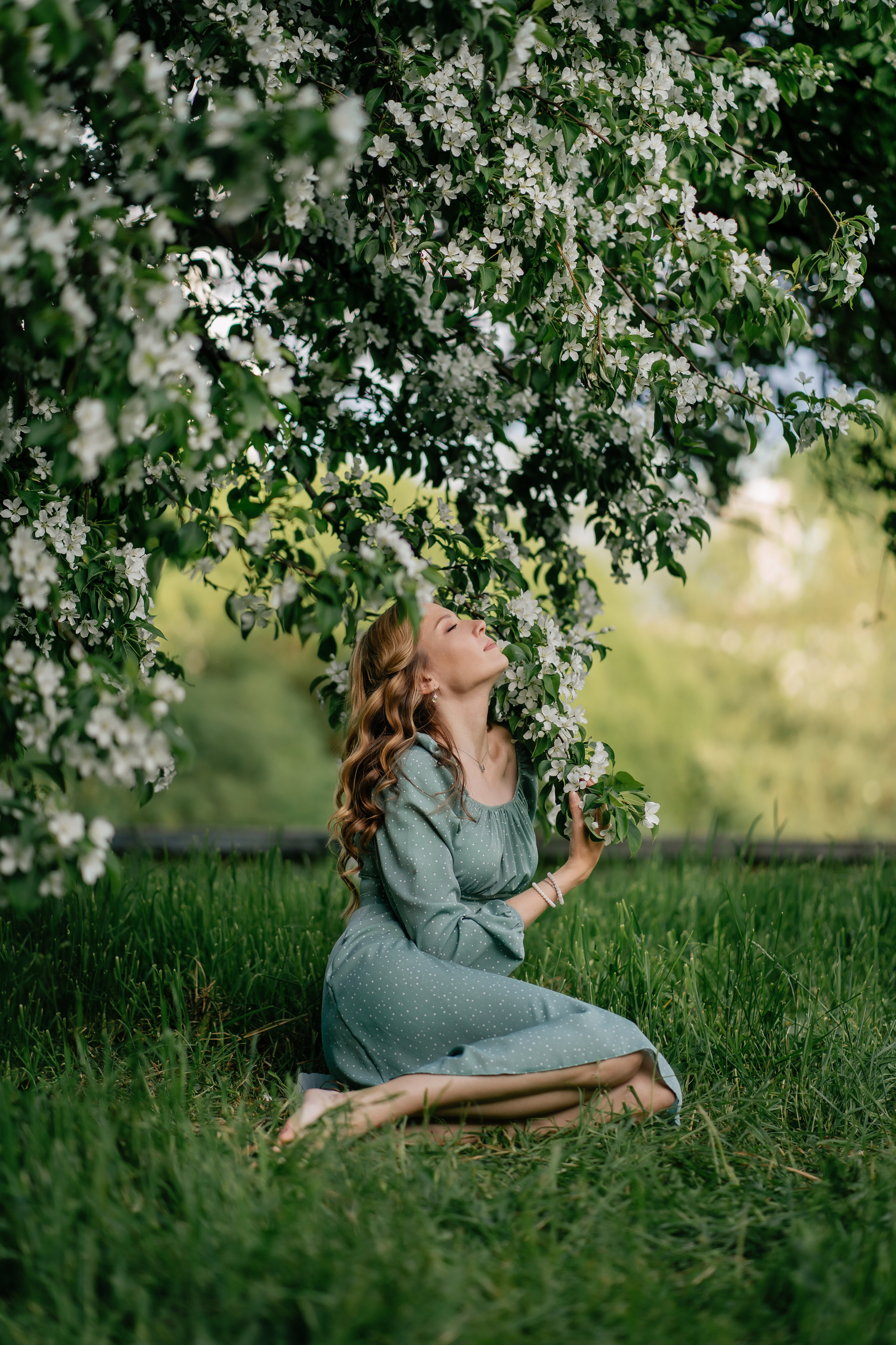 Фотосессия на улице в городе и на природе. Выпускные альбомы в городе Кирове. Фотограф Екатерина Невская