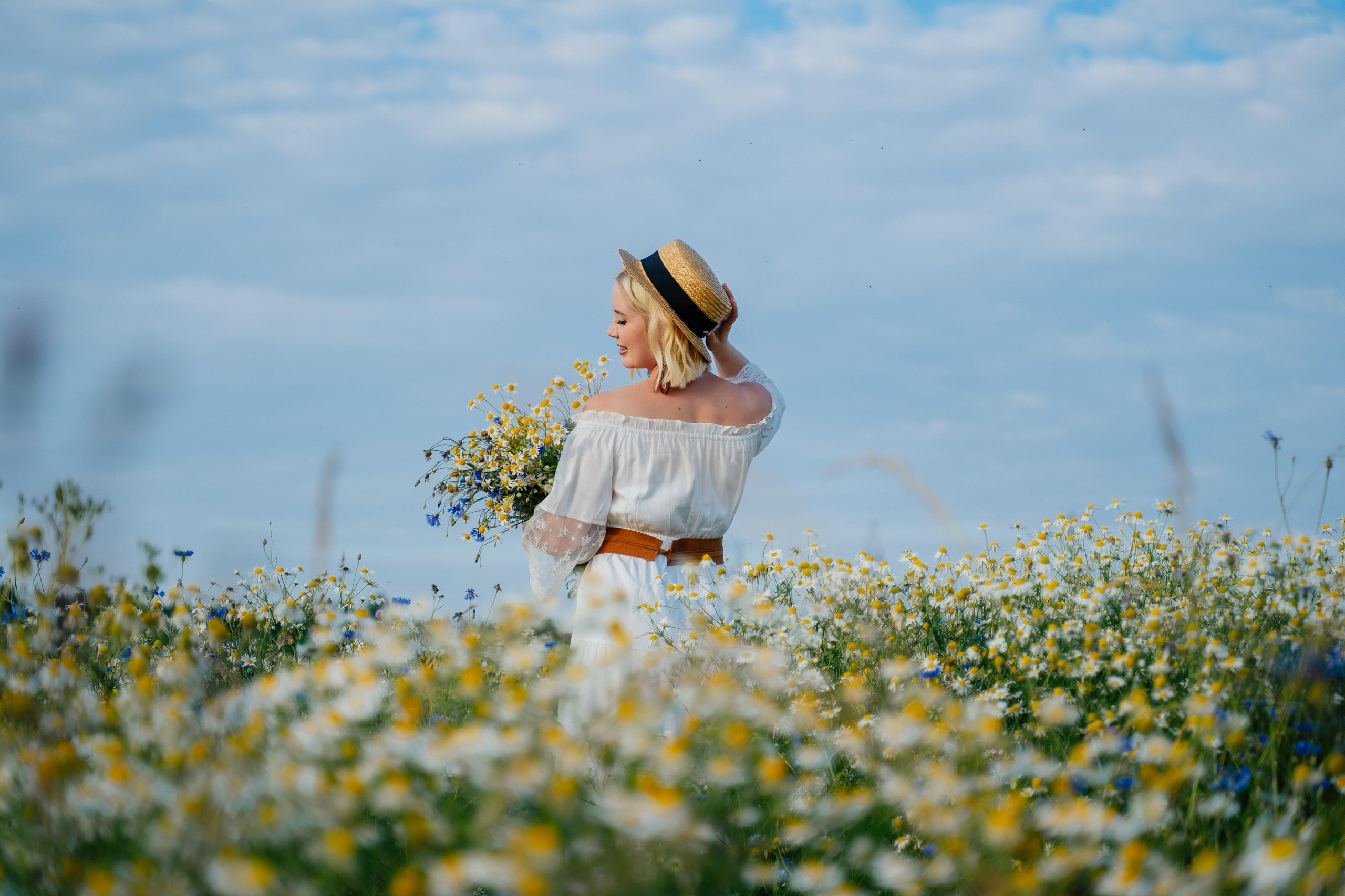 Фотосессия на улице в городе и на природе. Выпускные альбомы в городе Кирове. Фотограф Екатерина Невская