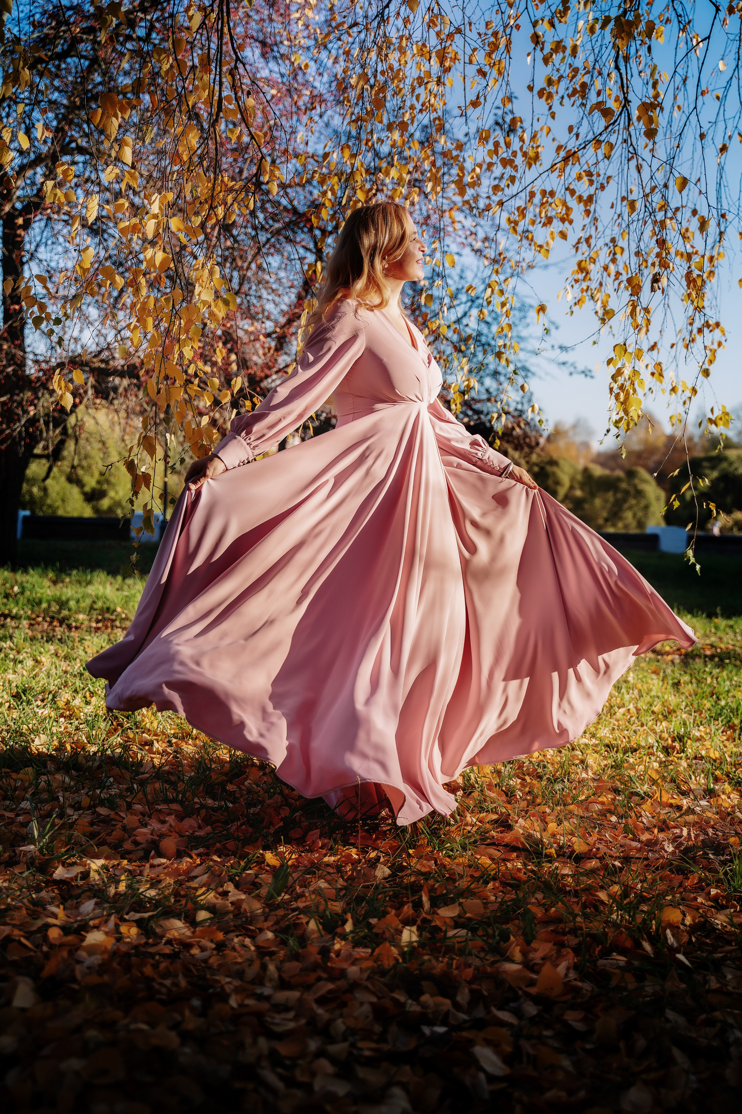 Фотосессия на улице в городе и на природе. Выпускные альбомы в городе Кирове. Фотограф Екатерина Невская