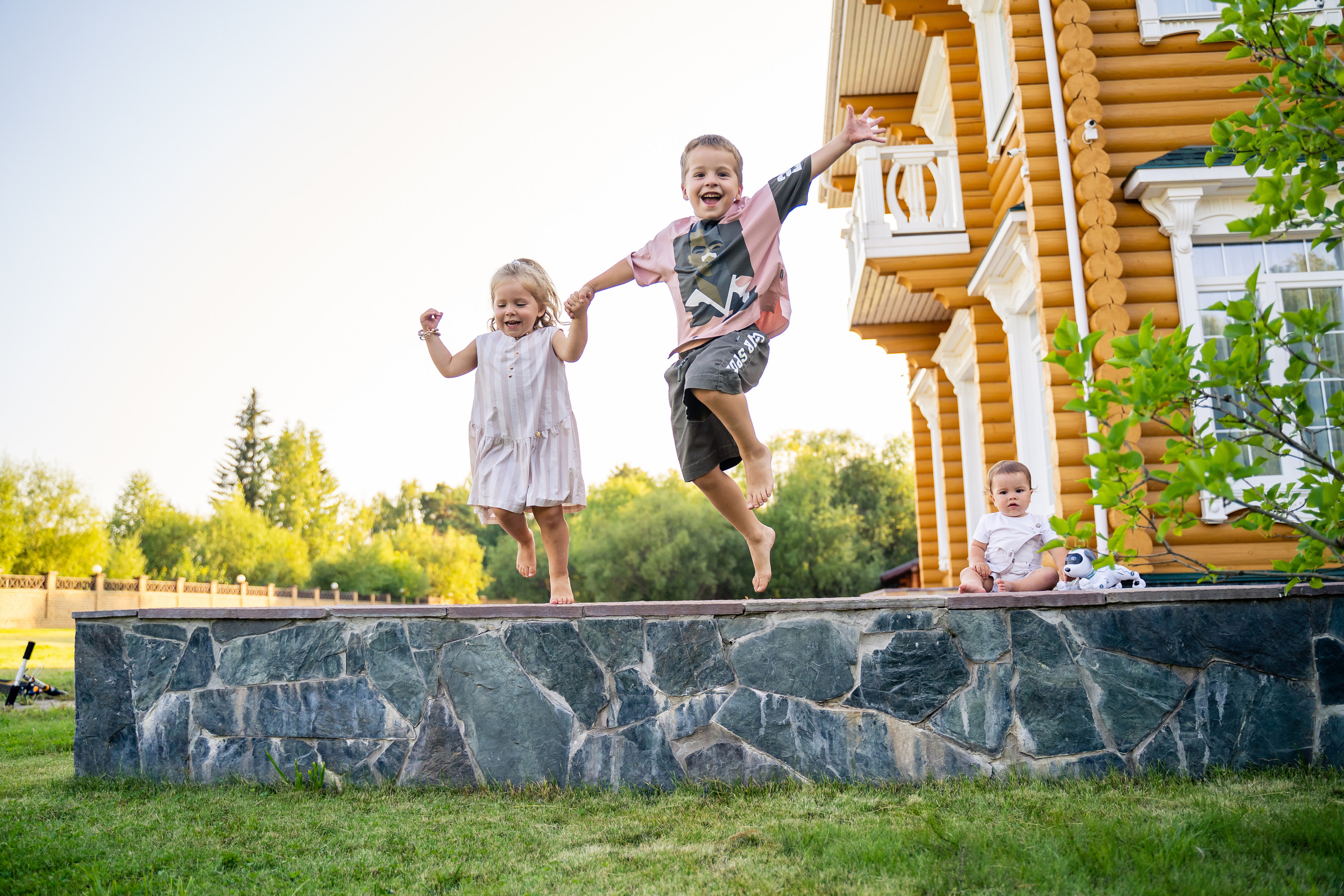 Фотосессия на улице в городе и на природе. Выпускные альбомы в городе Кирове. Фотограф Екатерина Невская