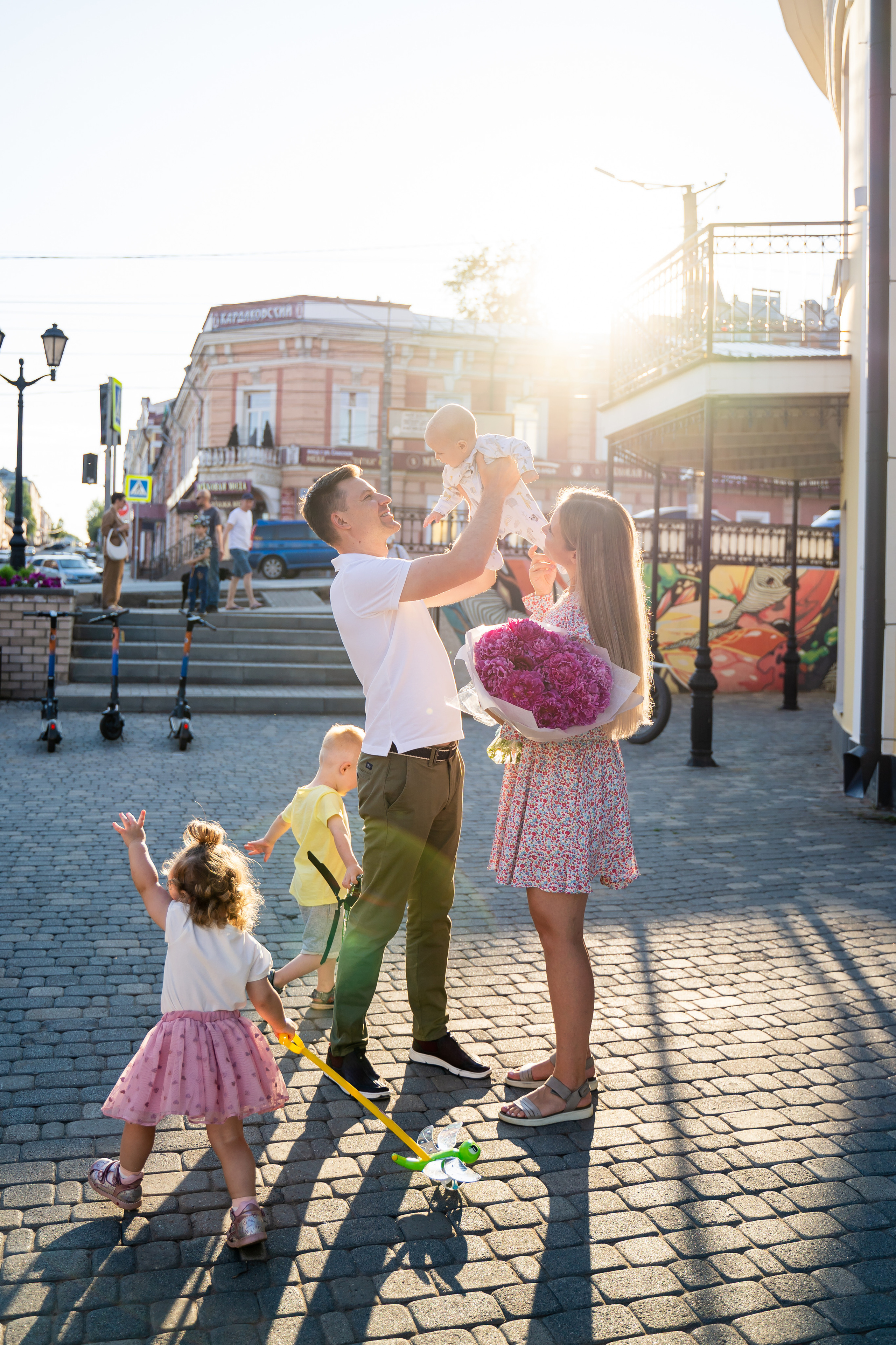 Фотосессия на улице в городе и на природе. Выпускные альбомы в городе Кирове. Фотограф Екатерина Невская