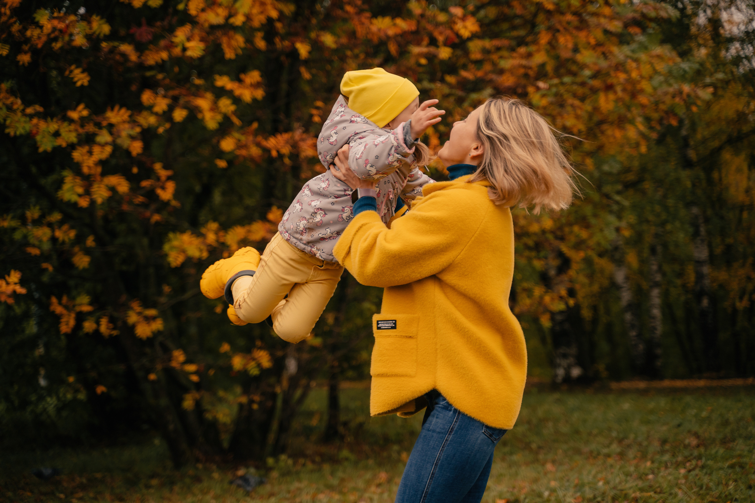Фотосессия на улице в городе и на природе. Выпускные альбомы в городе Кирове. Фотограф Екатерина Невская