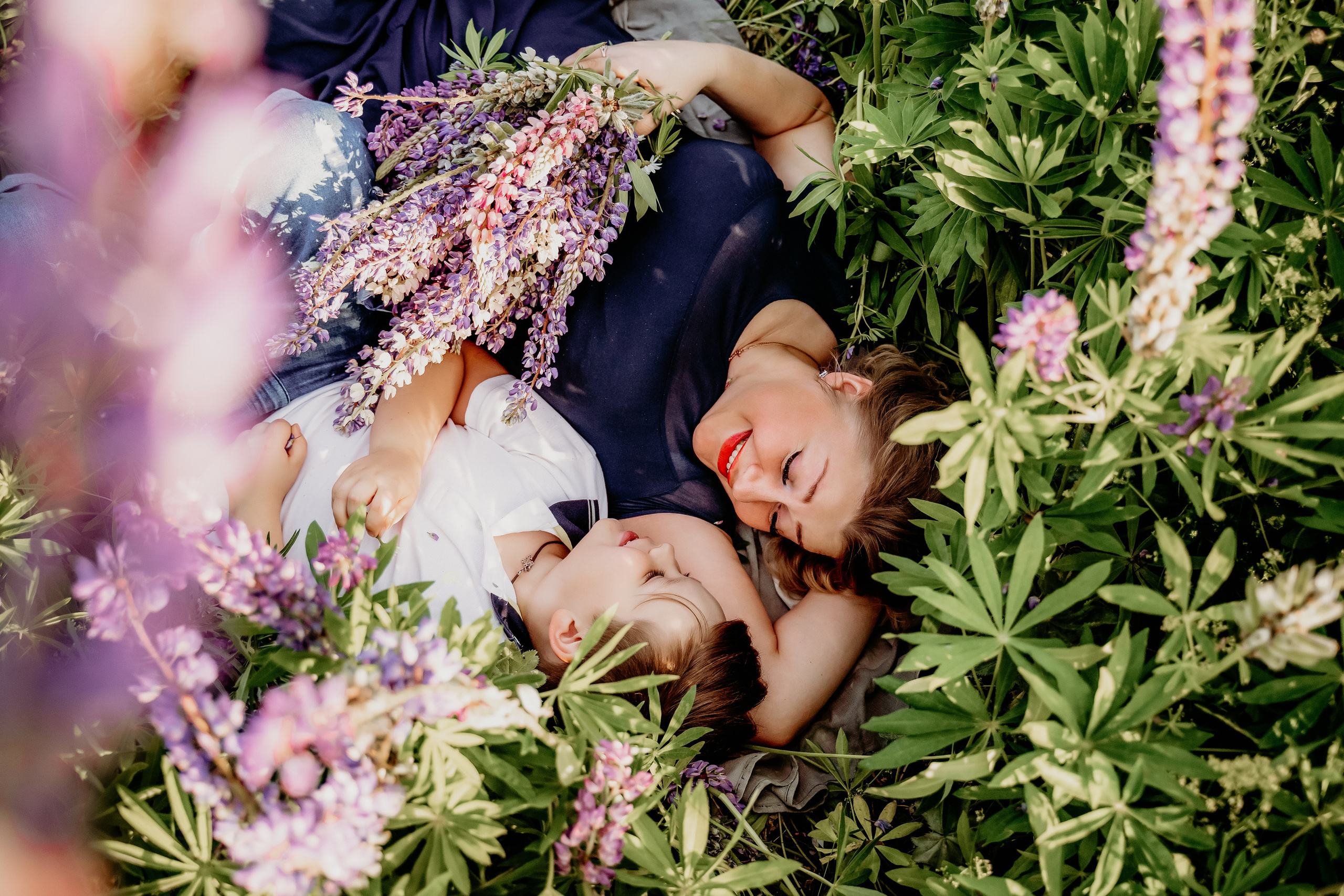 Фотосессия на улице в городе и на природе. Выпускные альбомы в городе Кирове. Фотограф Екатерина Невская