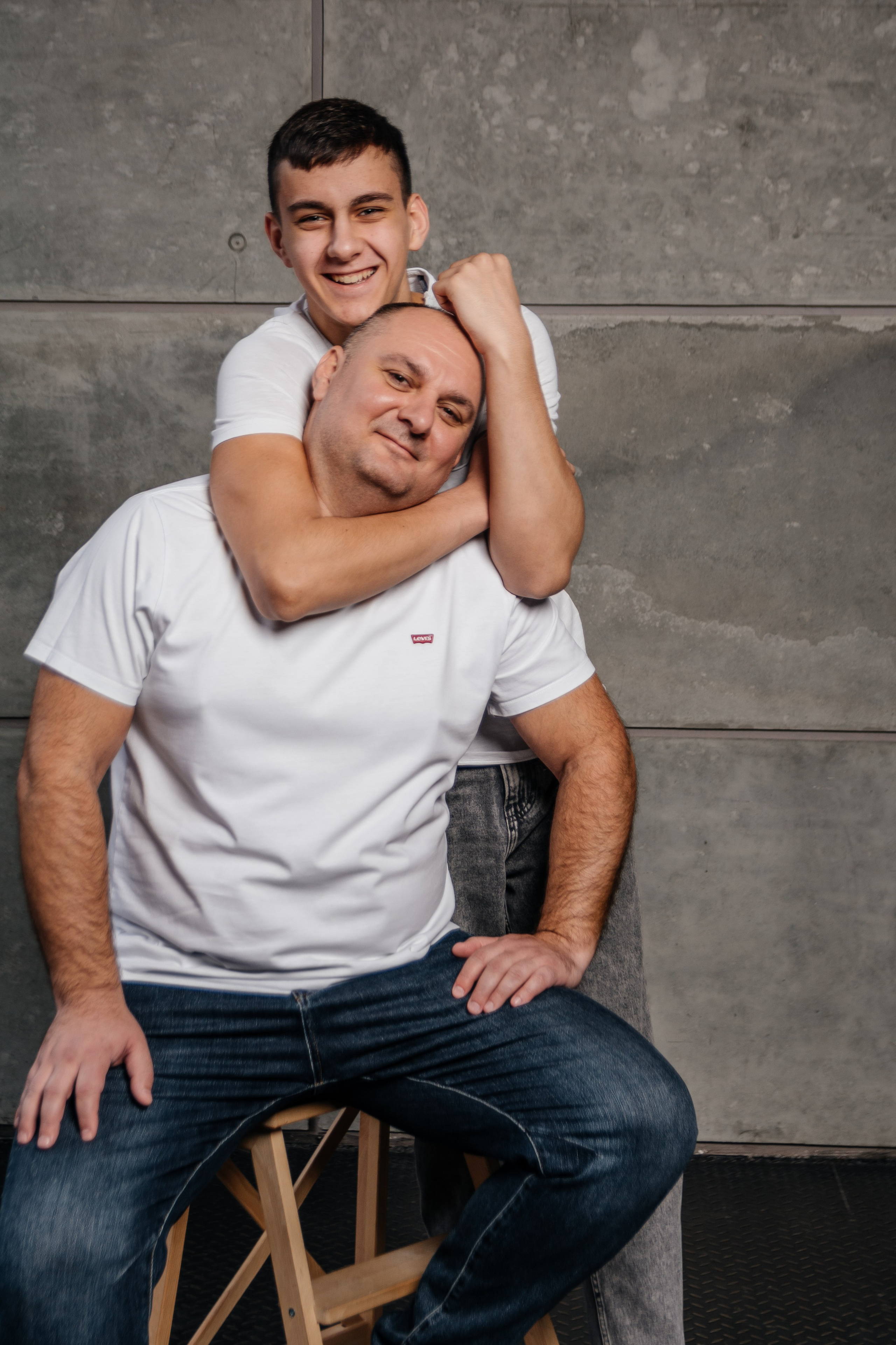 Фотосессия отец и взрослый сын. Семейный и детский фотограф Кущ Наташа