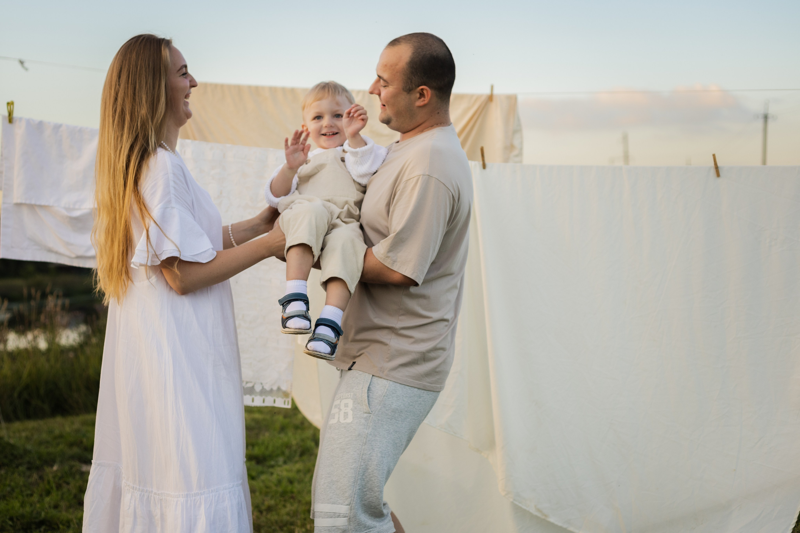 Дарья, Кирилл и Ваня. Фотосессия в загородной студии Leona dachа. Семейный и детский фотограф в Санкт-Петербурге Павлова Елена